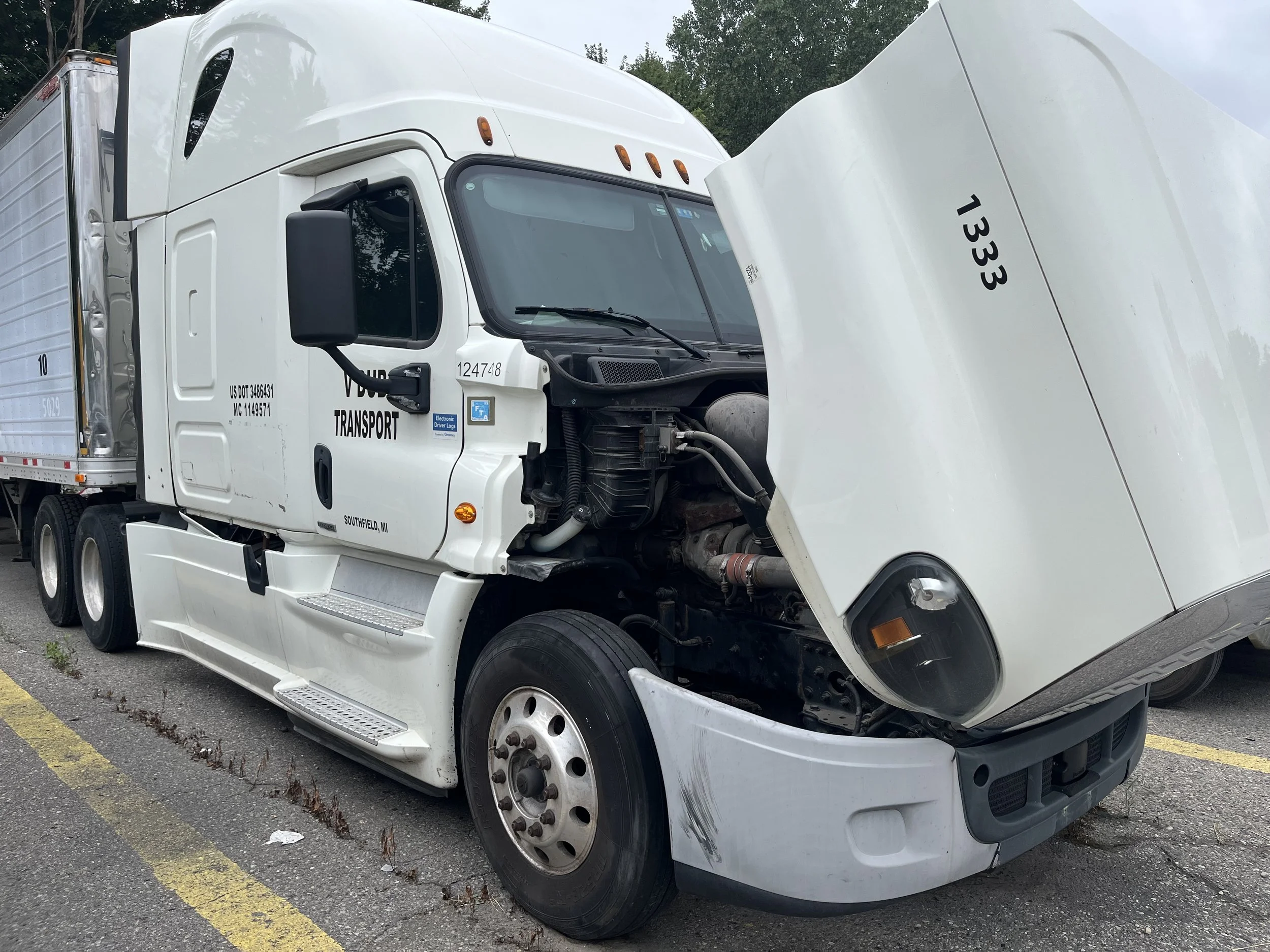 Broke down Semi Truck, Tractor Trailer