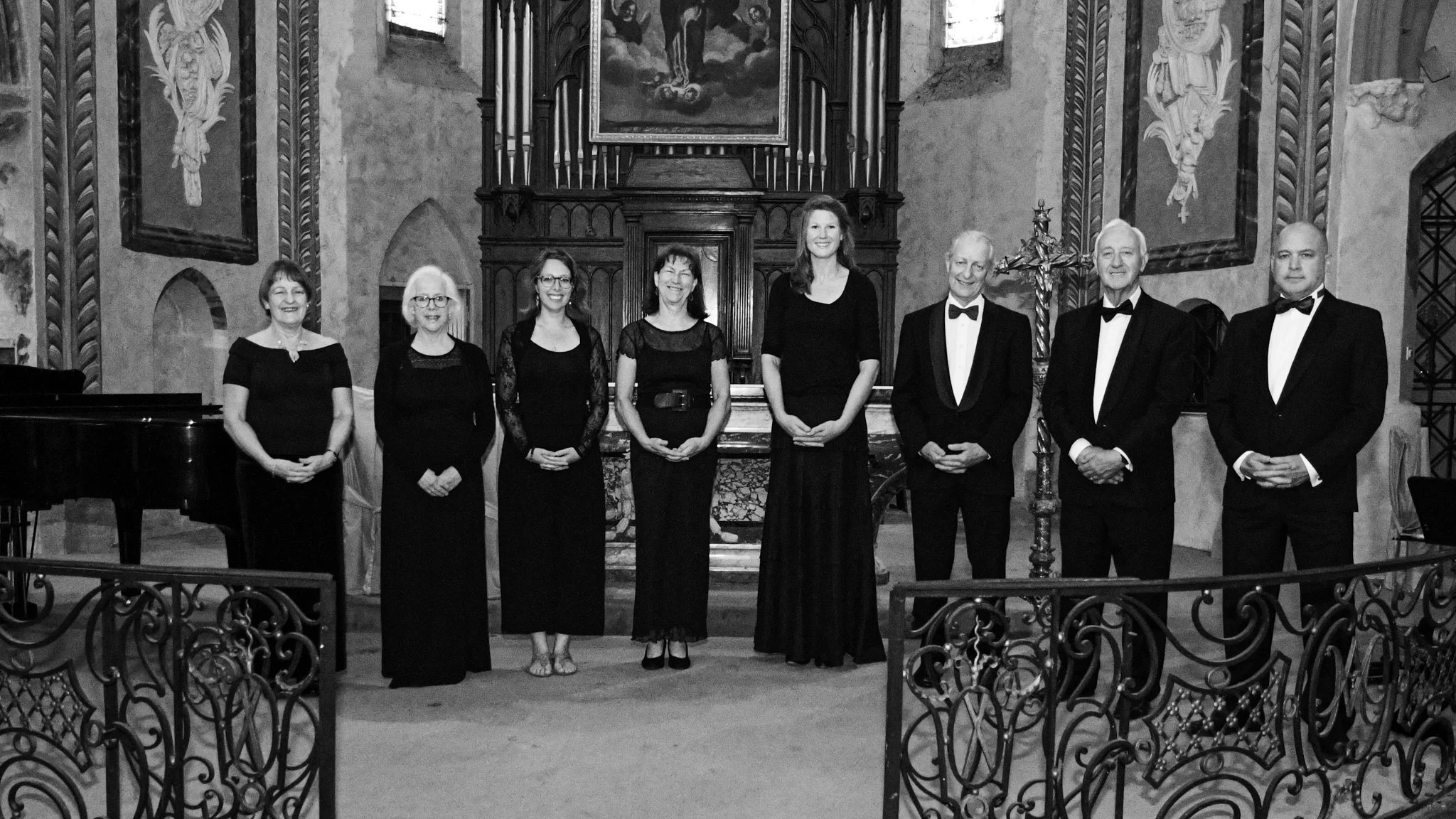 choral ensemble église Sainte Andre medieval village artistes alétois alet-les-bains France