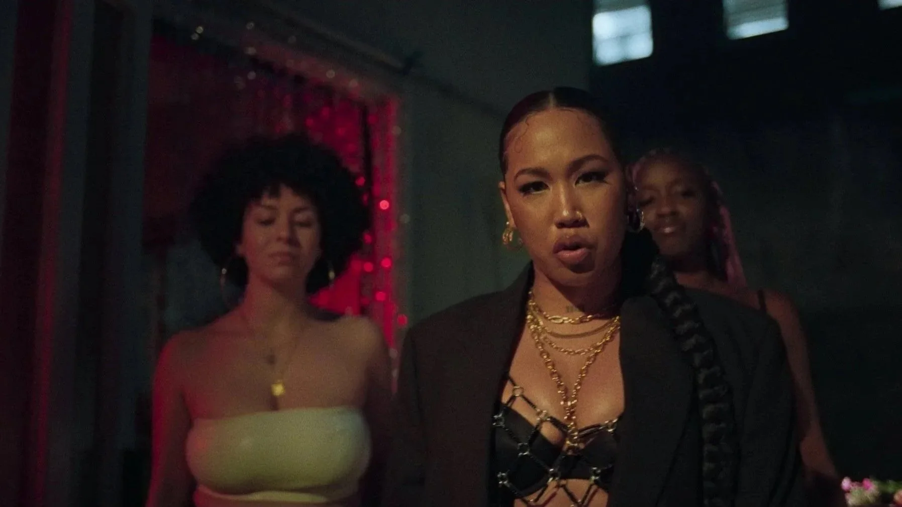 Chong Kwong - Queen Size (Clipe Oficial)