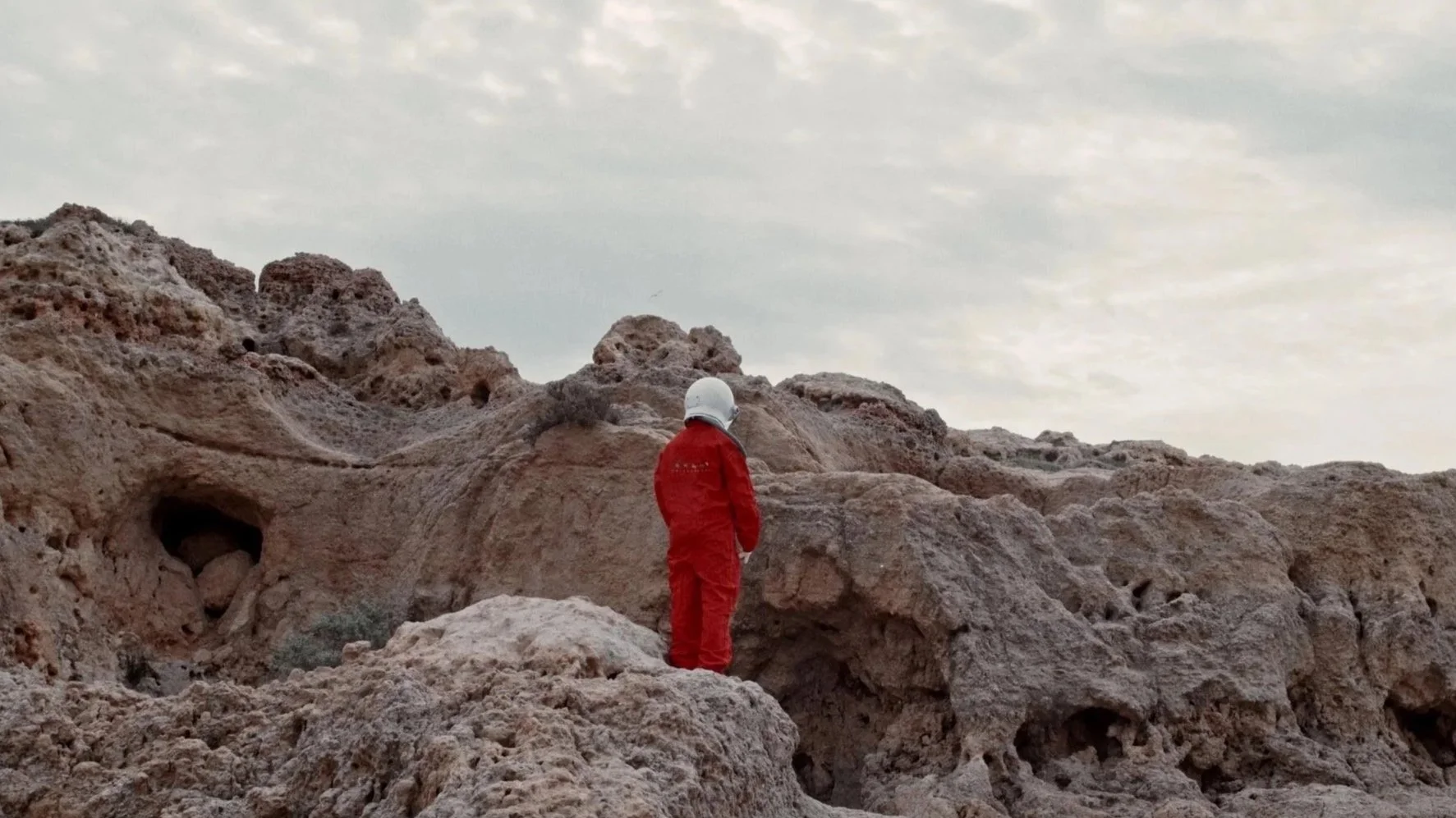 Lullaby.e by Lua Voigt 