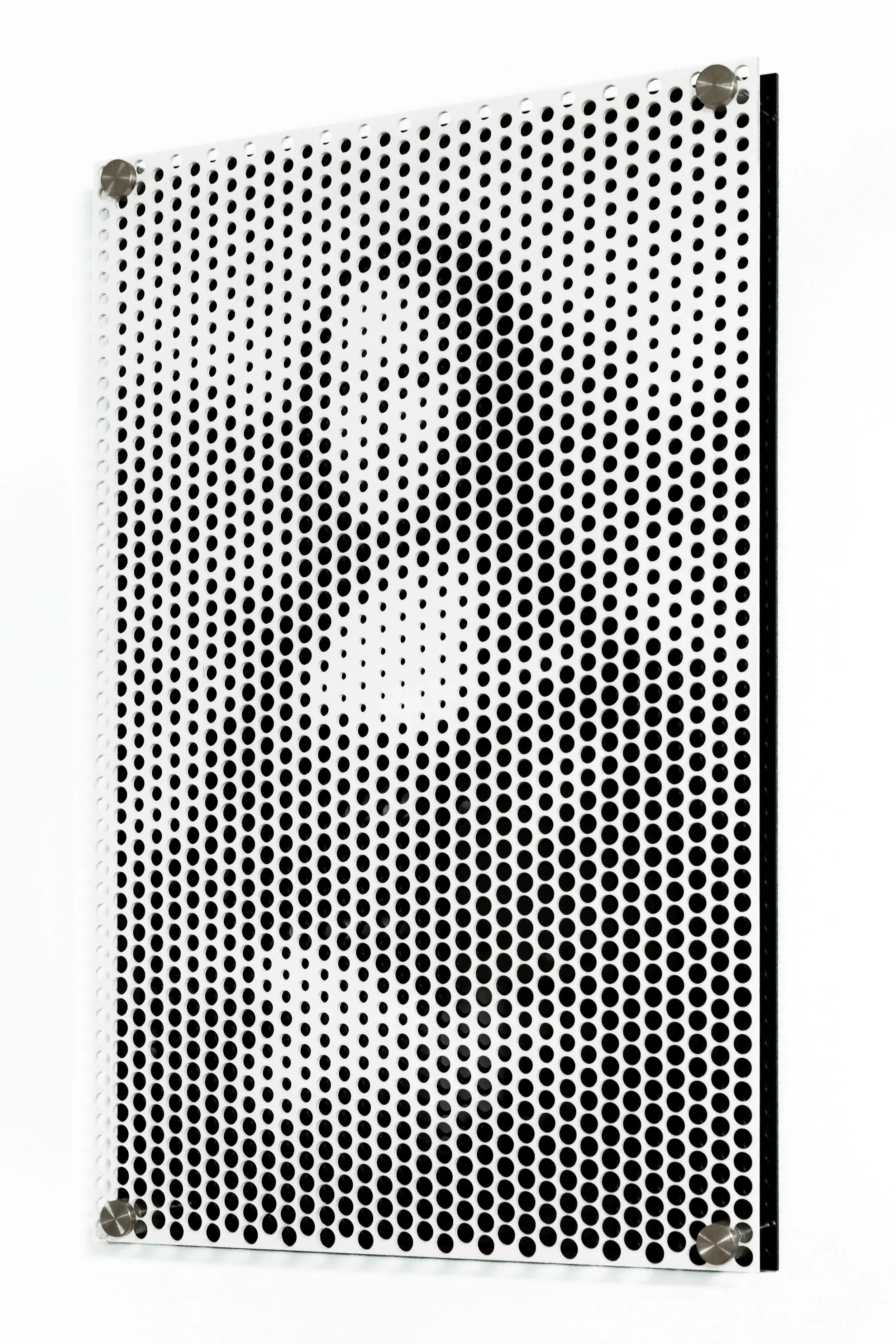 Mon Holes Lisa 02.webp