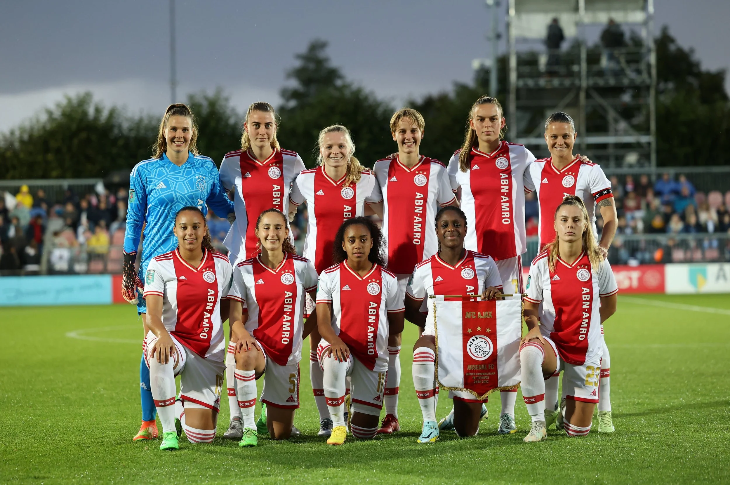 2022-09-28 Ajax vrouwen - Arsenal vr 0042.JPG