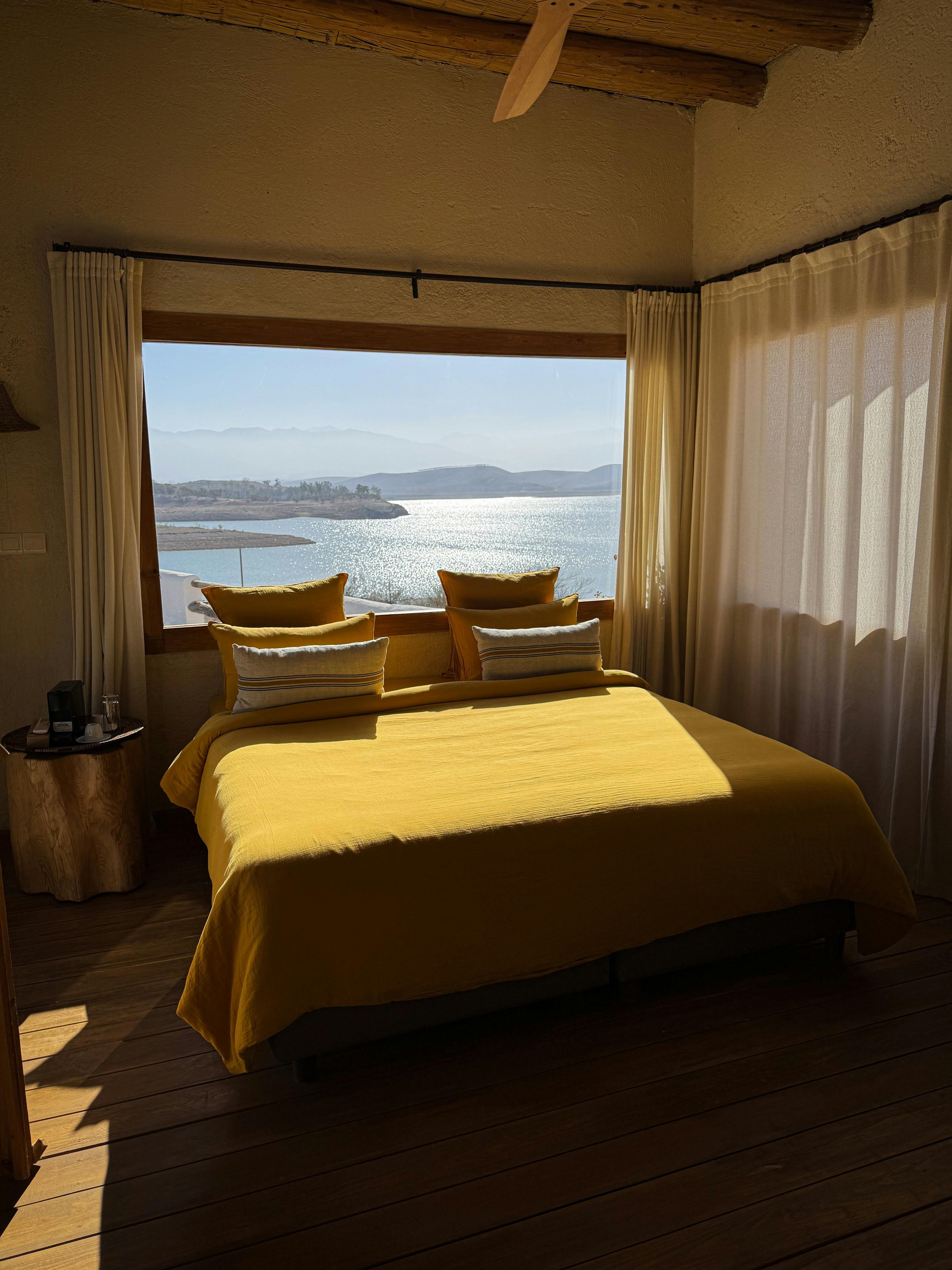 Appartement meublé destiné à la location courte durée, géré par Alta Key, avec coordination des services, suivi des séjours et accompagnement du propriétaire.