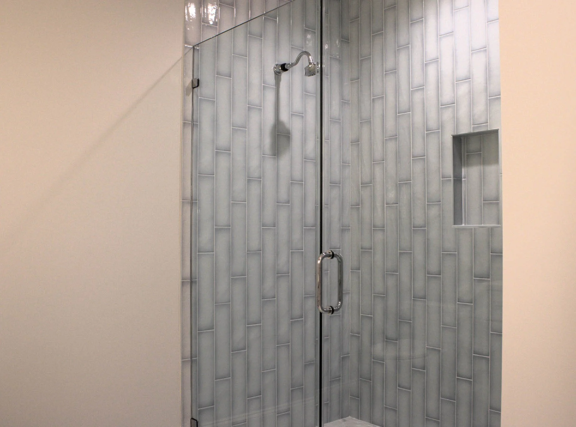 Merluzeau Guest Shower.jpg