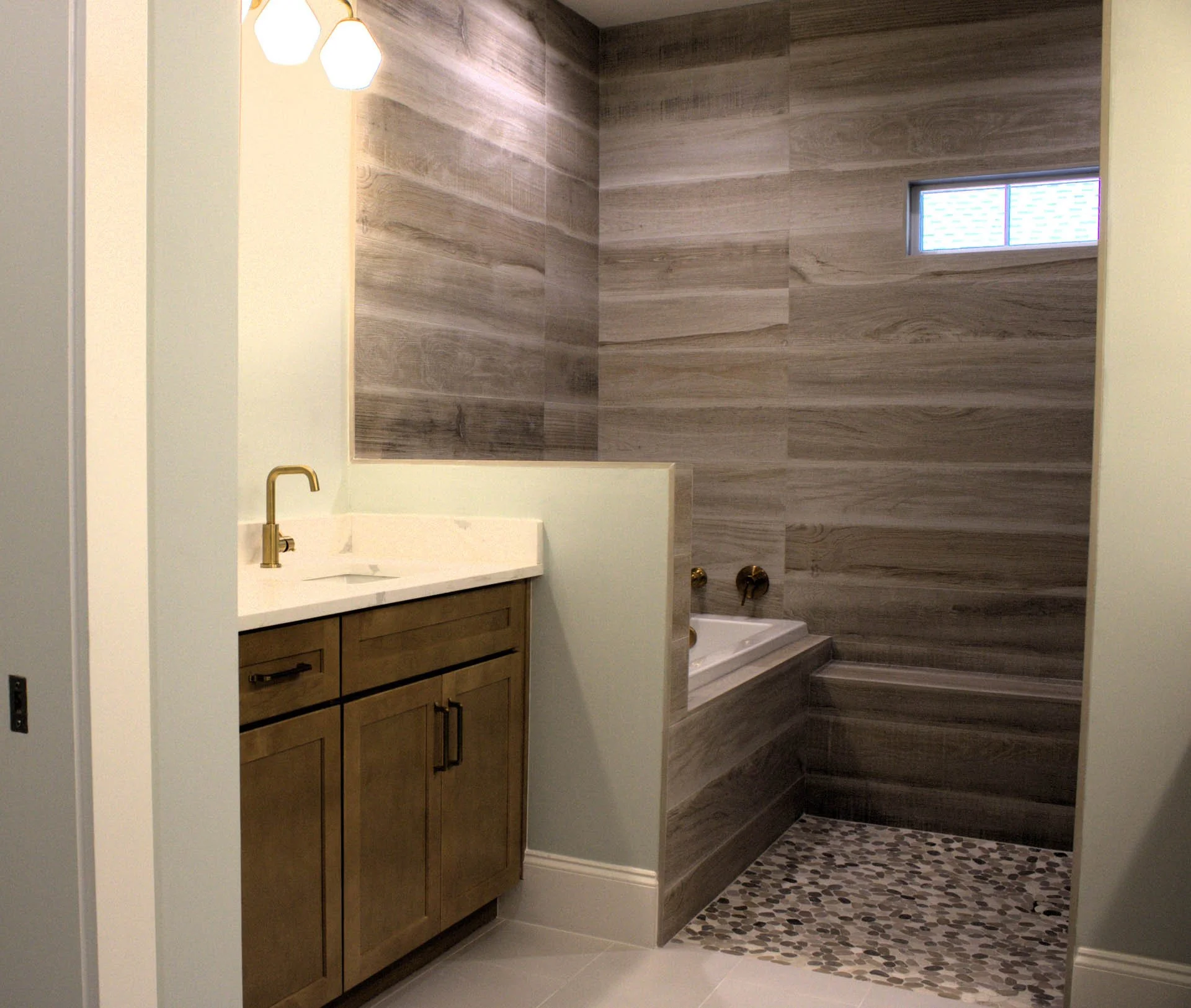 Merluzeau Wet Shower.jpg