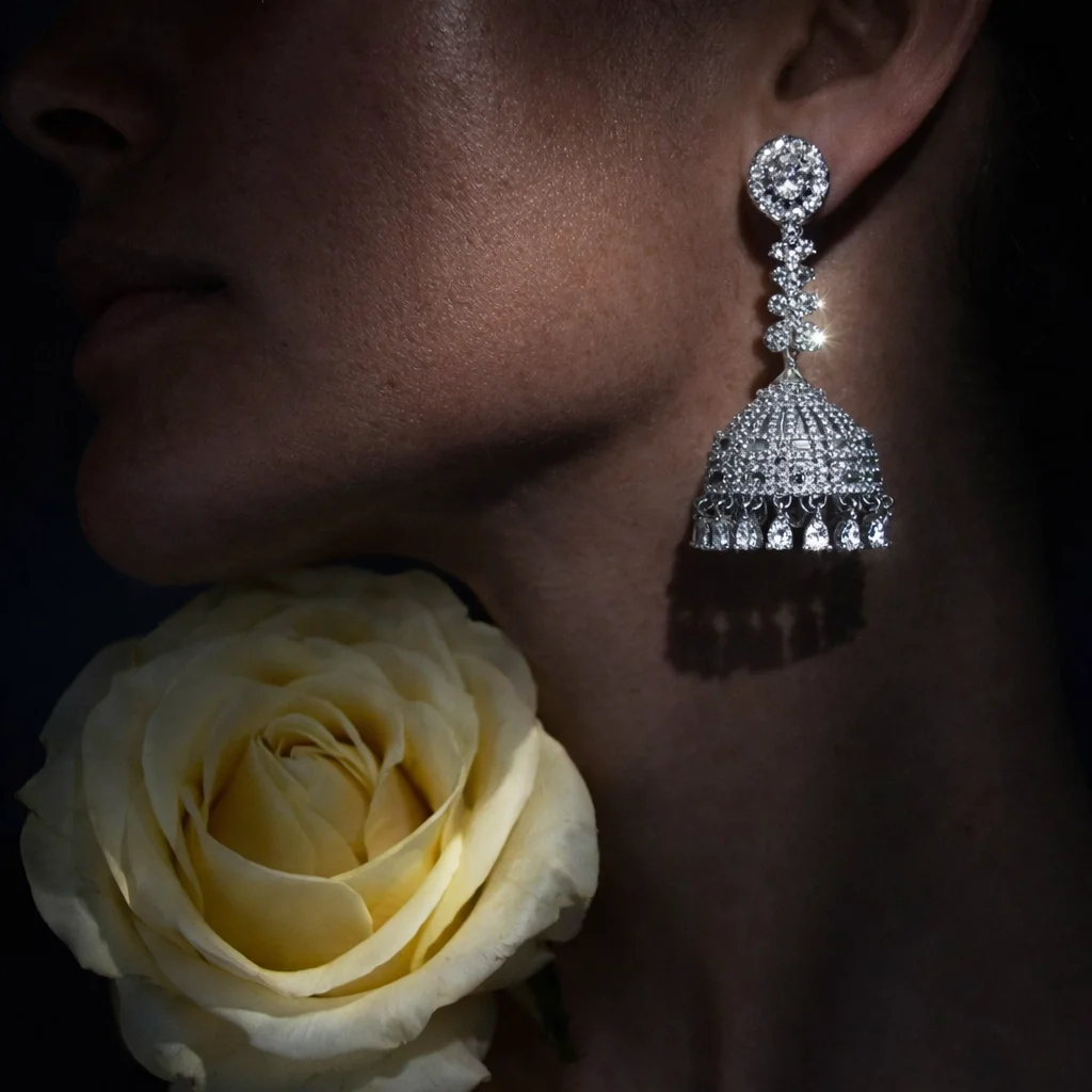 Kira: The Diamond Crest