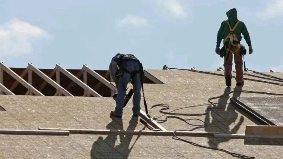 Top Signs It’s Time for New Roofing