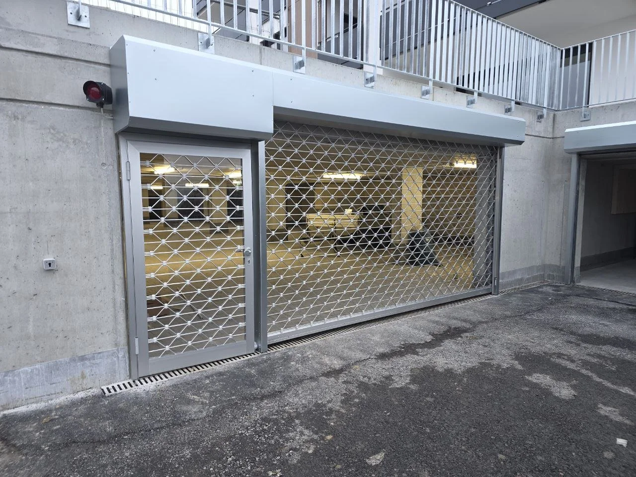 Sauer Torsysteme Parkhaus Rollgitter
