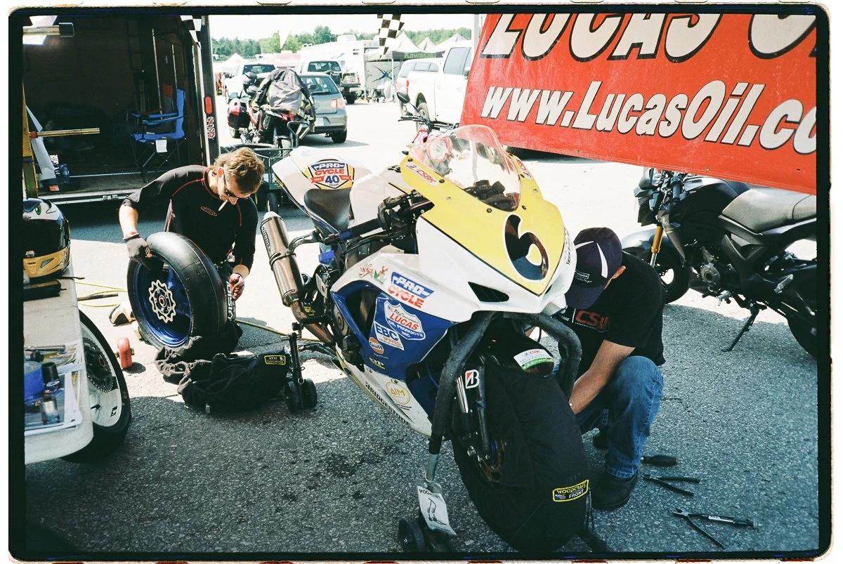 moto gp suzuki motorcycle film rider mechanic race paddock canadian tire motorsports race
 