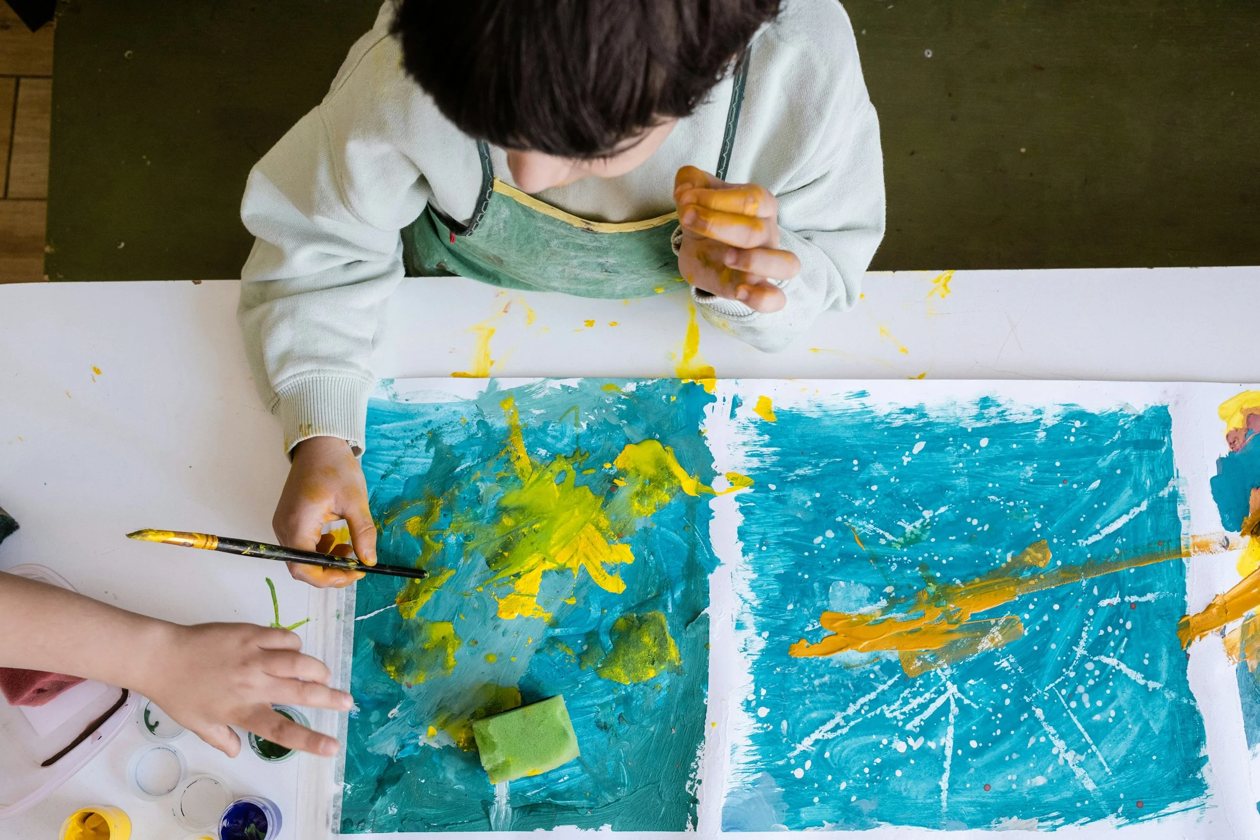 child painting