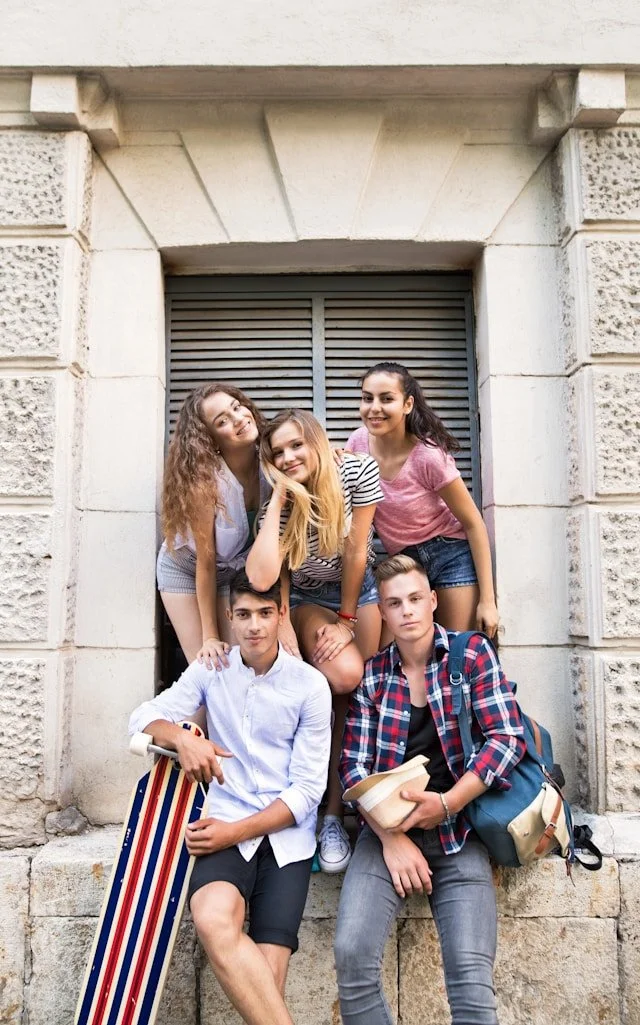 Teenagers spending time together outside after treatment for OCD and anxiety in Ogden Utah