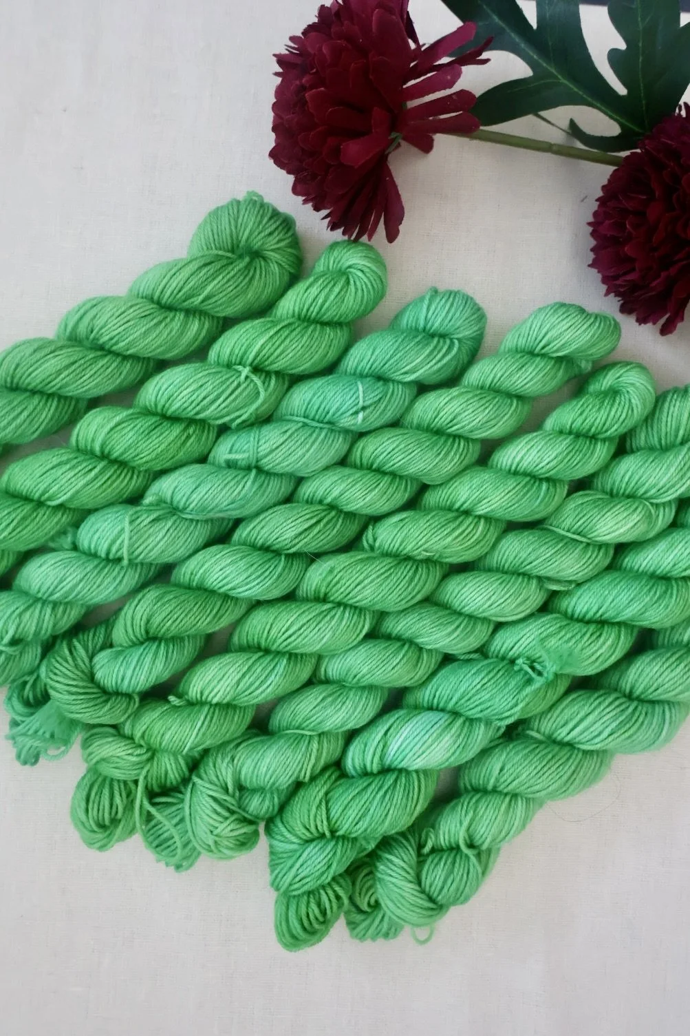 Small‑batch hand‑dyed mini skeins perfect for fades, colourwork, and accents. Soft merino and merino/nylon blends dyed in Scotland with rich tonal depth.
