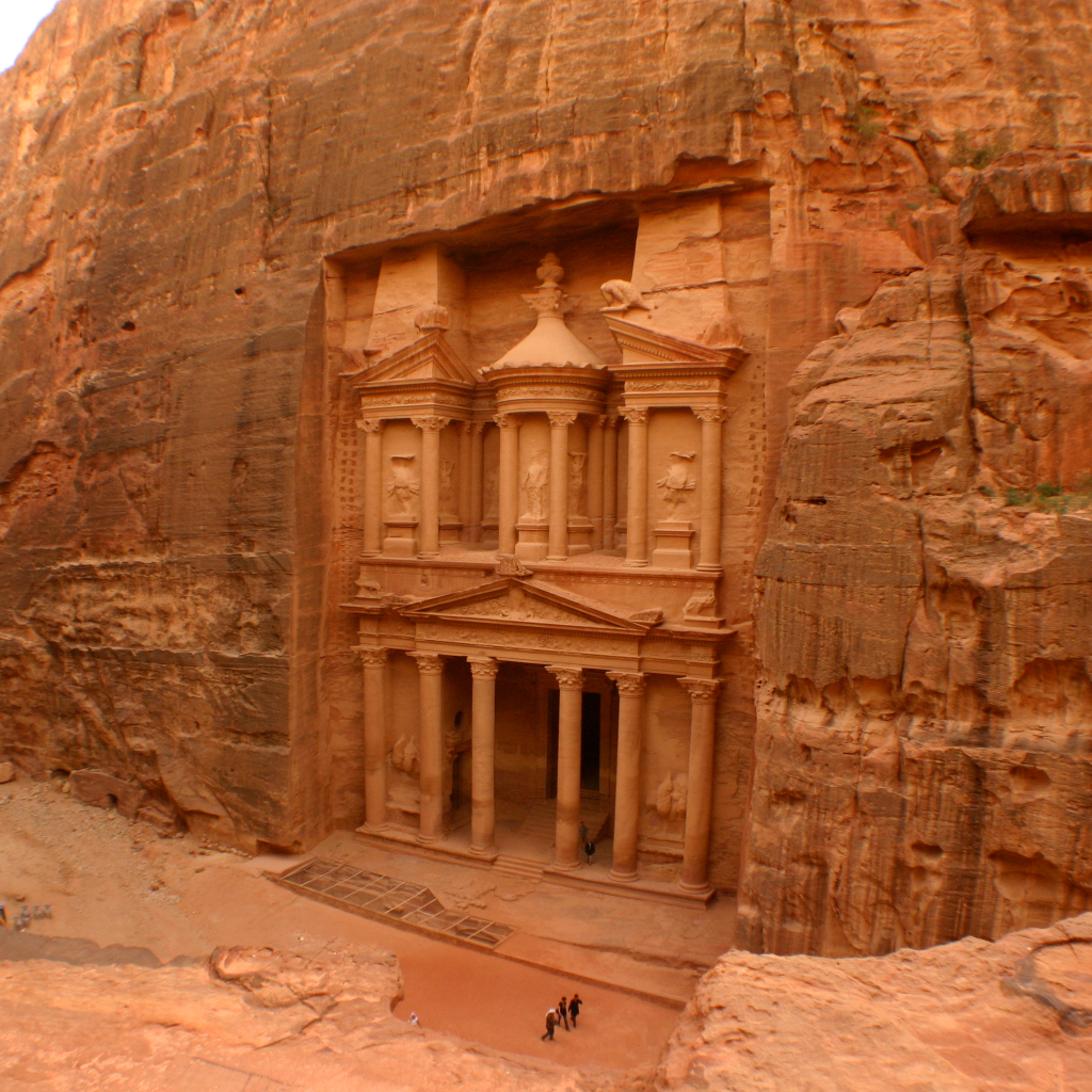 Petra Thumb.png