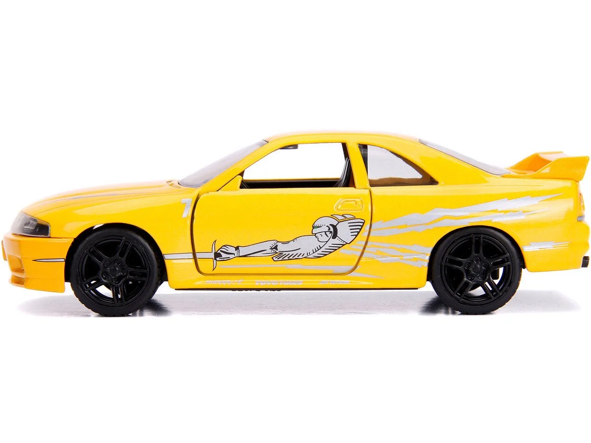 Leon's Nissan Skyline GT-R Yellow with Graphics 