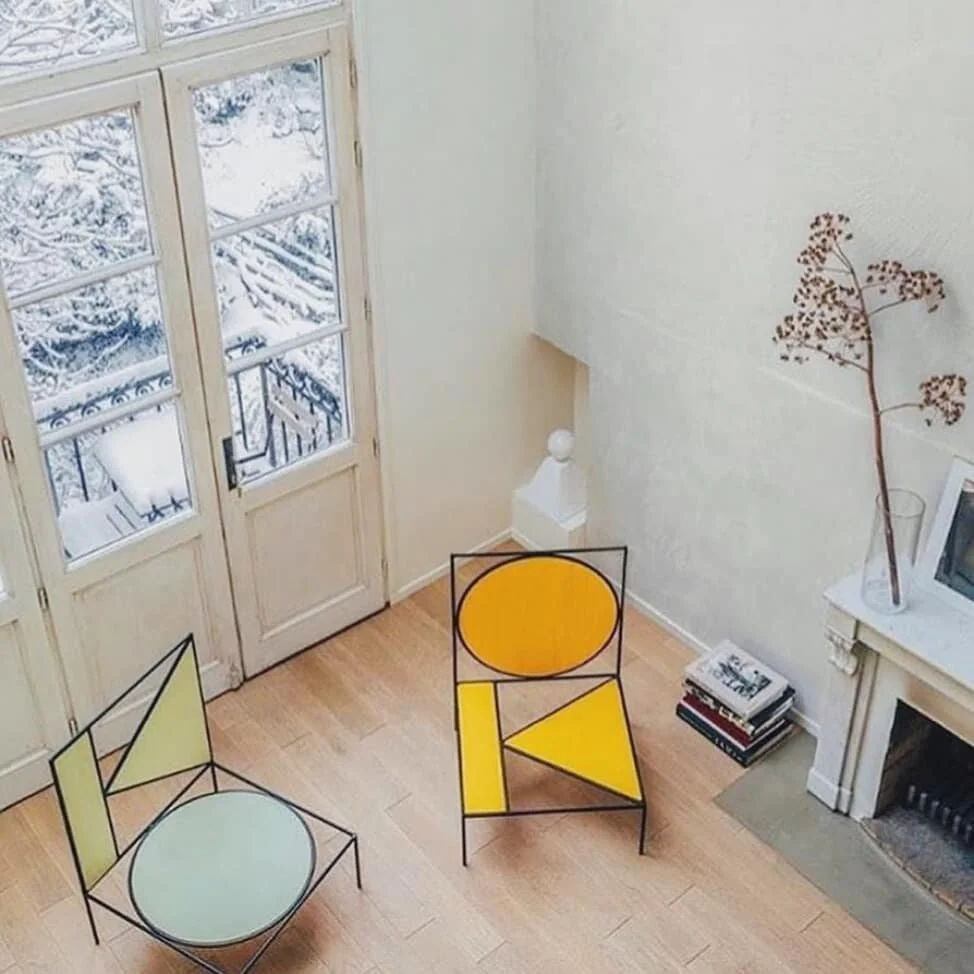 Streamlined geometric frames, bold colour and a nod to Bauhaus. Could these chairs be any more perfect? 
#bauhaus #design #furniture #chairs #interiors #interiordesign