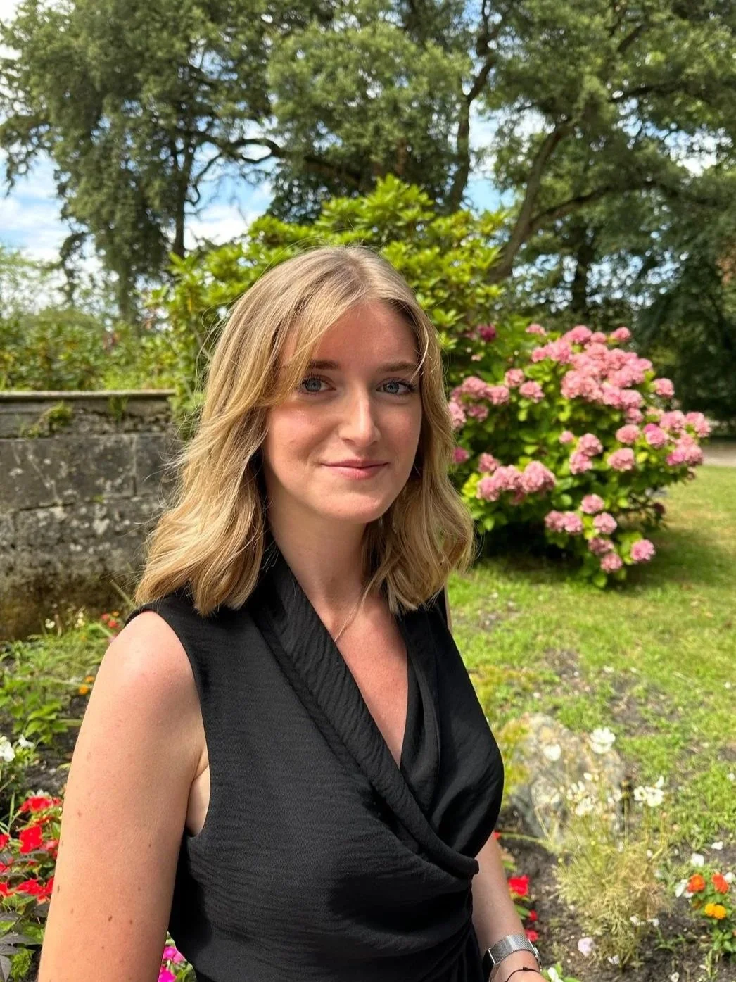 Roseline Gauchet accompagnement holistique, guérison énergétique, coach de vie, libération émotionnelle, transformation personnelle, douleur physique et émotionnelle, apaisement, clarifiaction, stress, anxiété