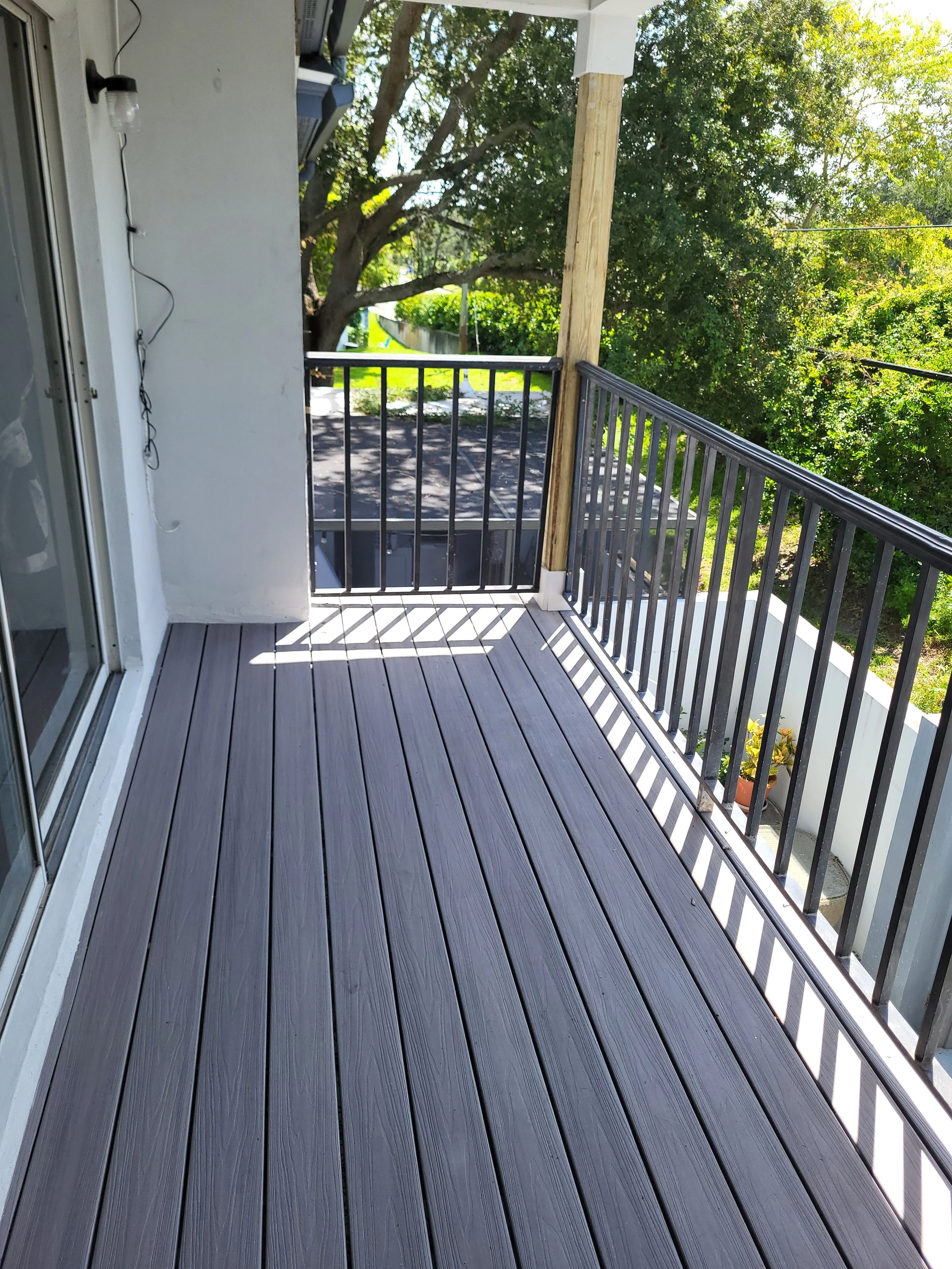 deck.JPG