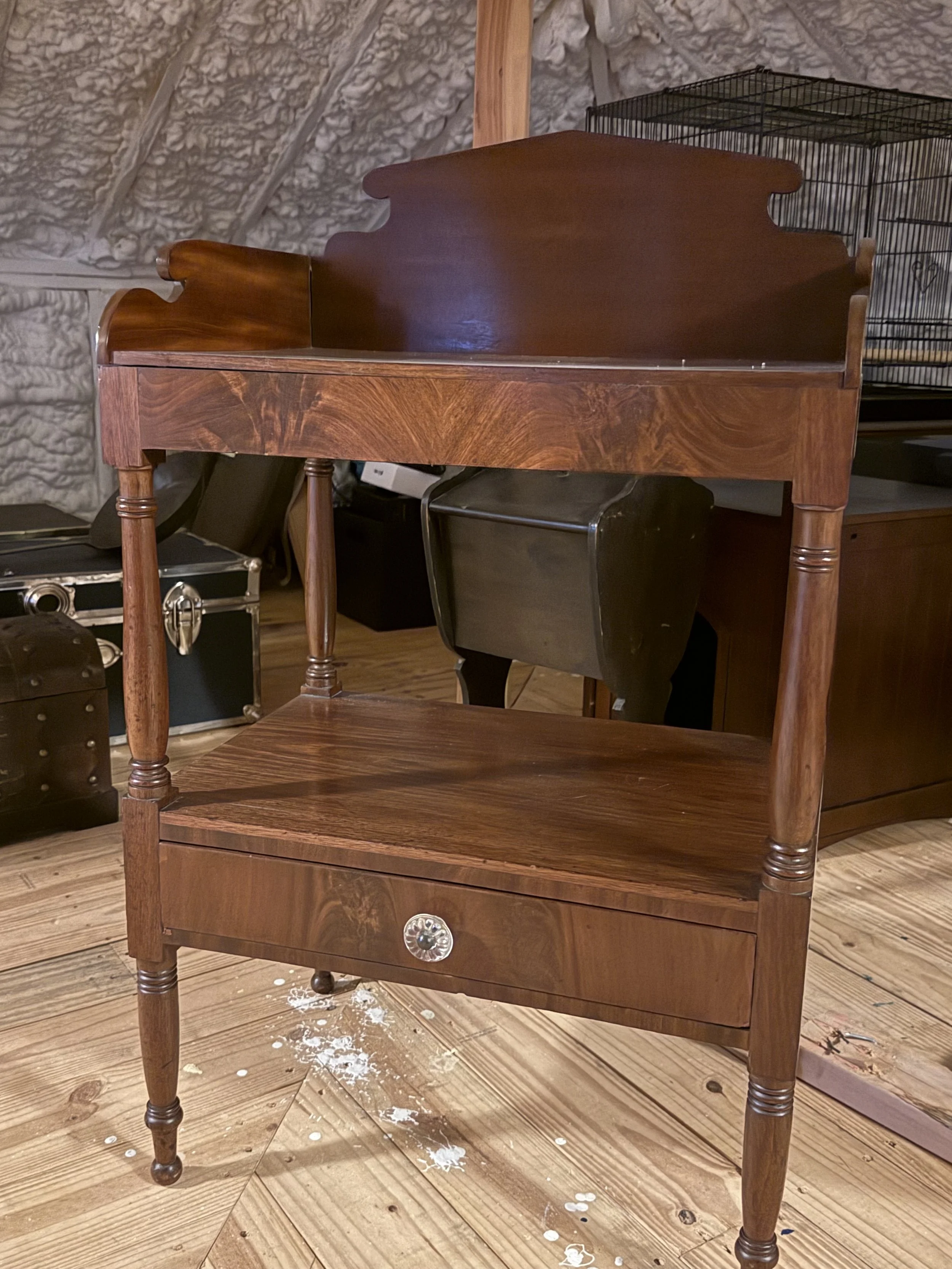 American Late Federal Mahogany Washstand