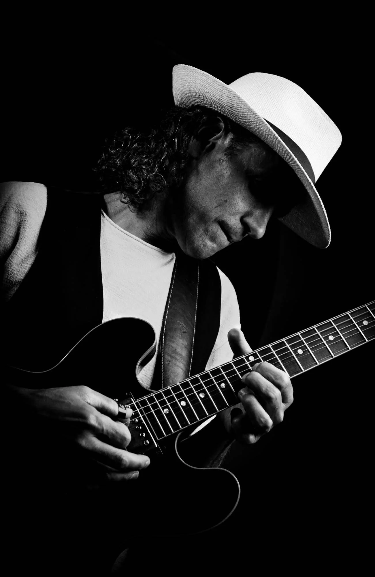  Bluesmusiker Peter Kern im Musiker-Portrait von Thomas Bartonik 