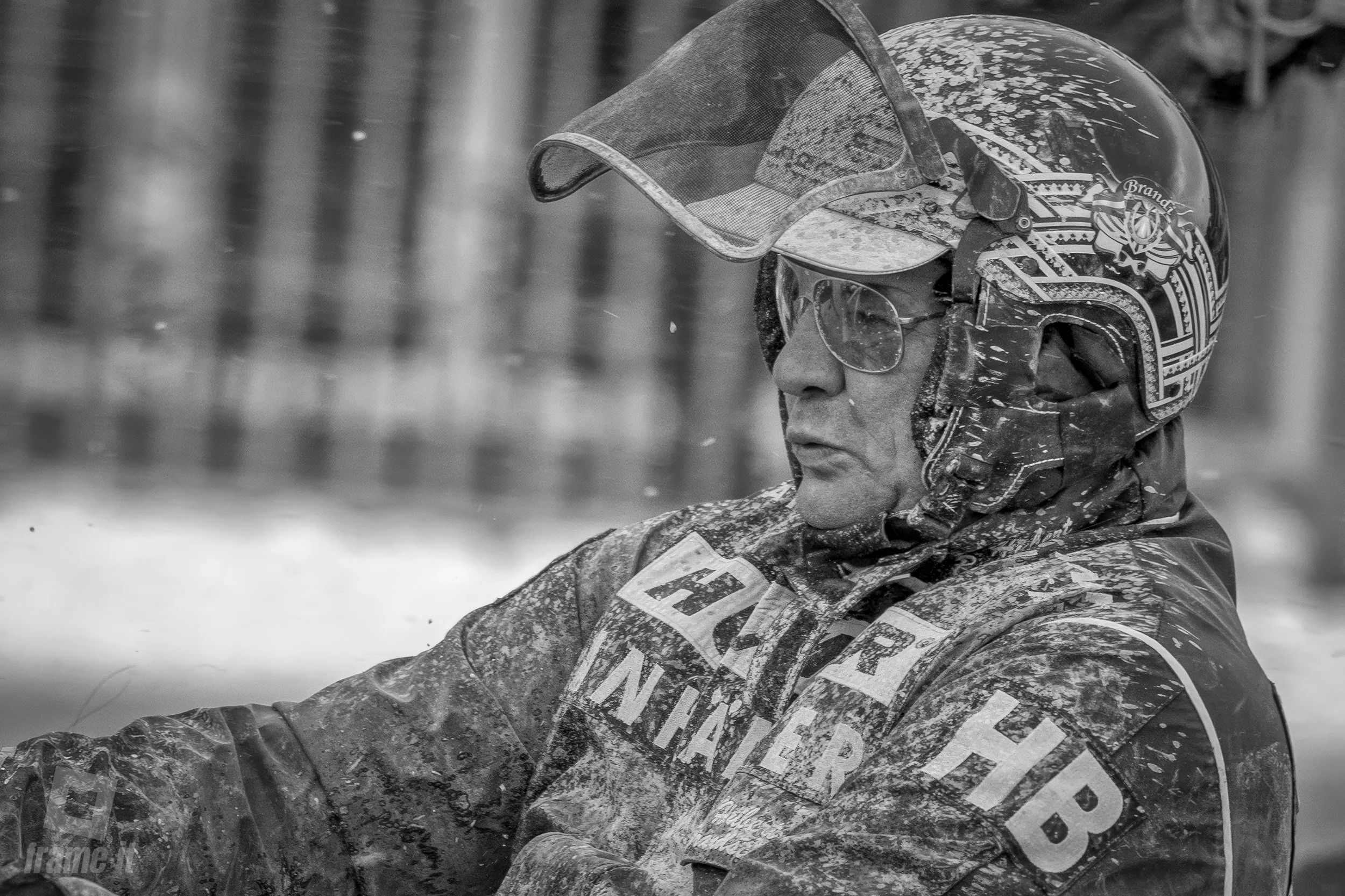 Trabrennfahrer Grossaufnahme Wiener Krieau Schwarzweiss