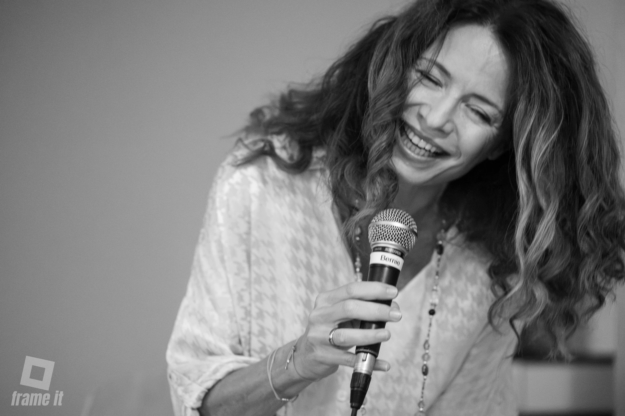 Female Fire – Voices of Women: Eine ganz besondere Wohnzimmer-Vorpremiere