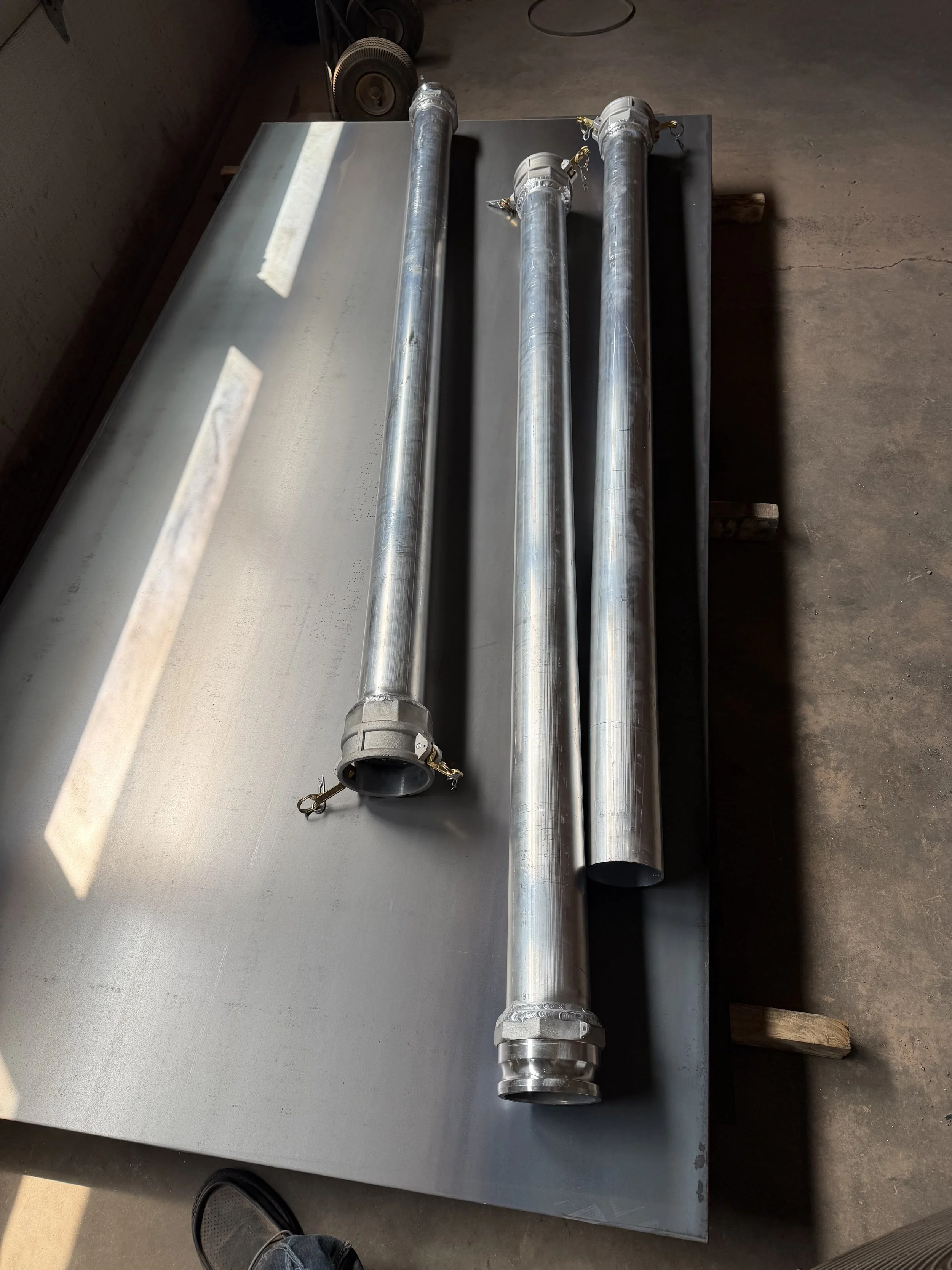 aluminum pipe long photo .jpeg