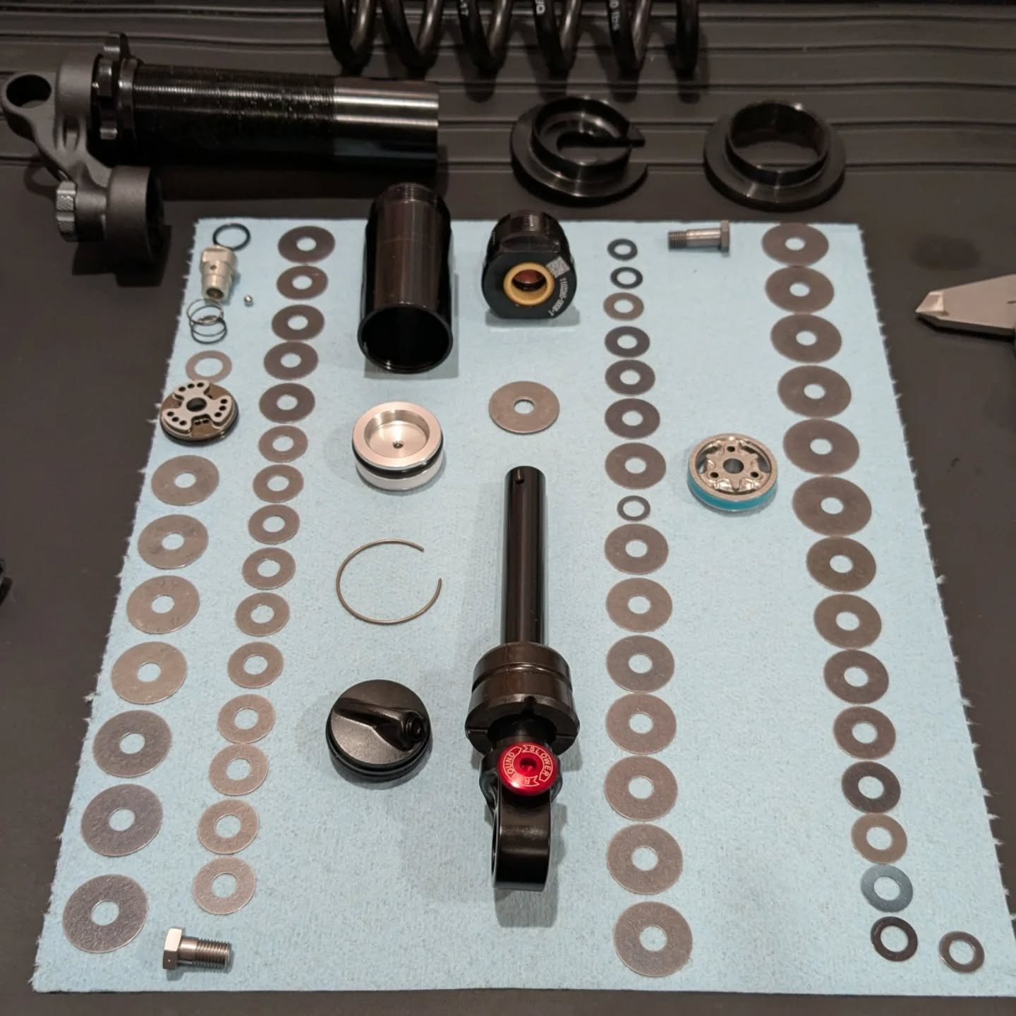 With winter making a return to Southern Colorado, found some time to tackle a DH shock project that has been waiting patiently.

The blue collar sleeper; Marzocchi Bomber CR with @fluid_focus_llc piston kit and some other goodies. 

Winner of the pre