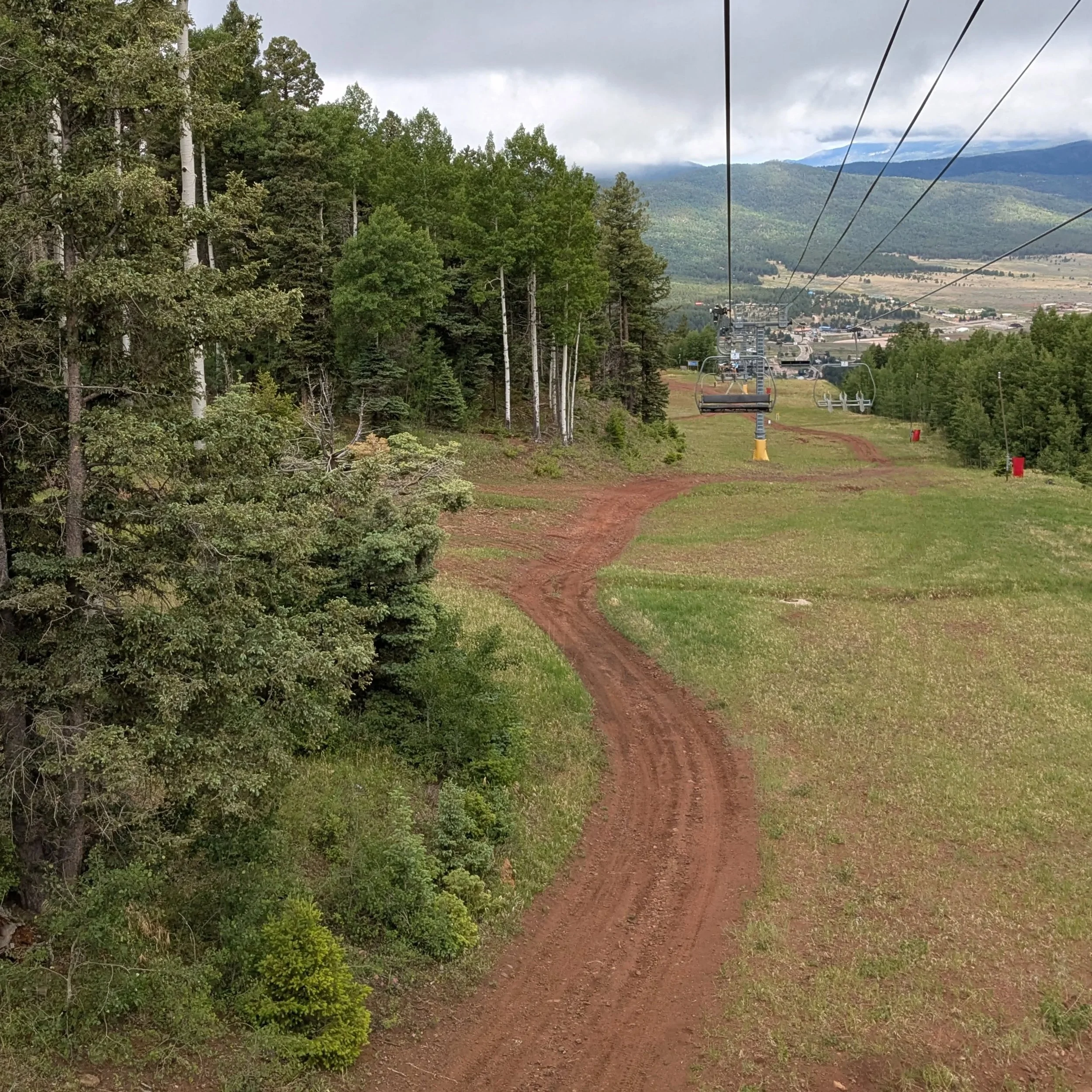 Round #1 of the '26 Mountain States Cup was the stuff of legend. Big crowds, a brutal track, crazy weather, and lots of tight racing. What a way to bring back the series. 🤘

The track was dry and dusty for practice and seeding, but some overnight ra