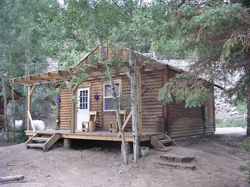 cabin18_Aug.JPG