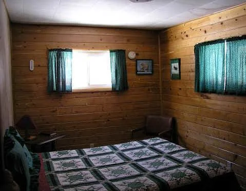 cabin14BR1.JPG