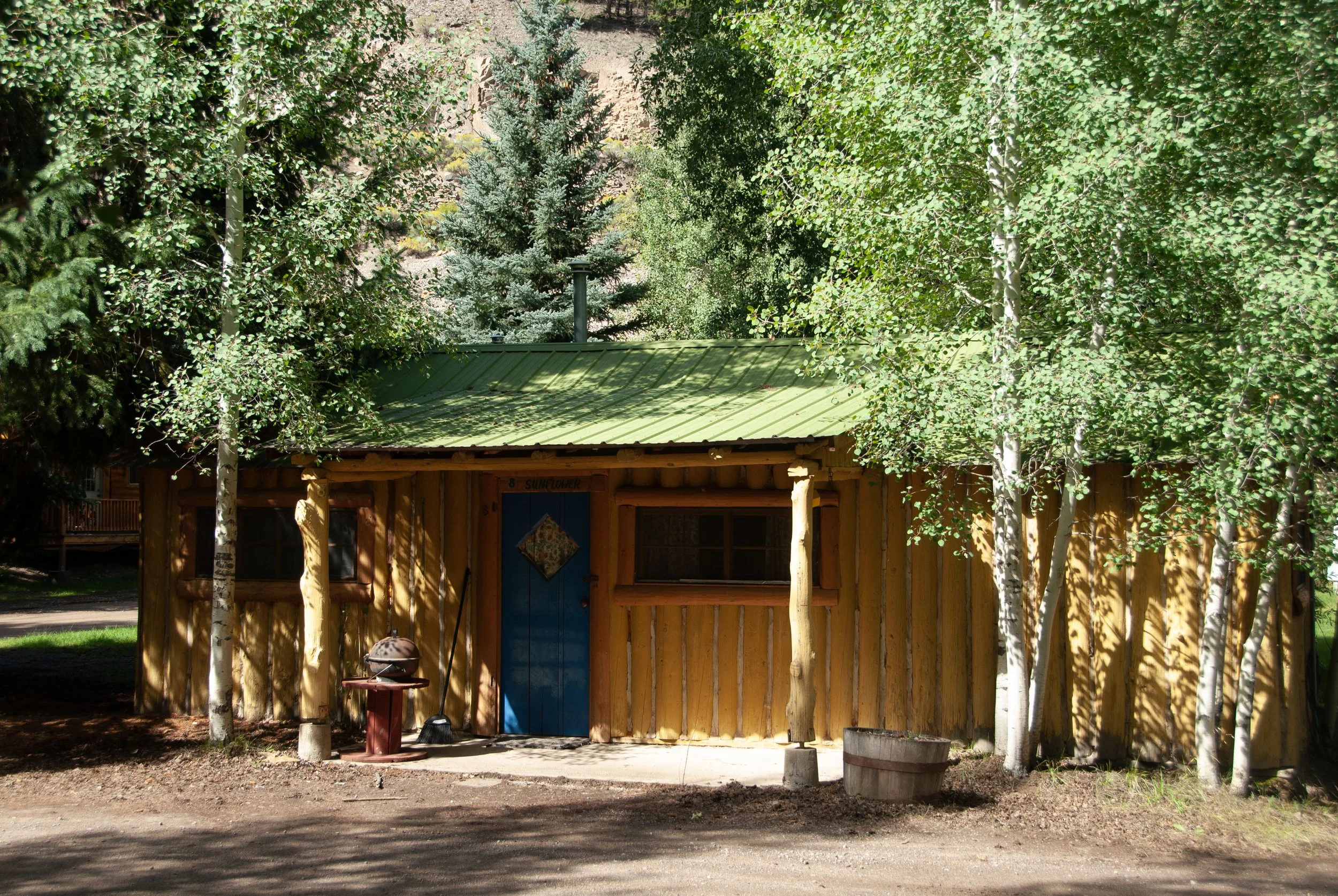 Texan Resort Cabin 8 – The Sunflower