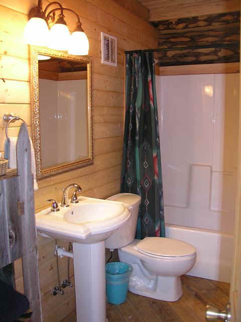 cabin34-bath-down.JPG