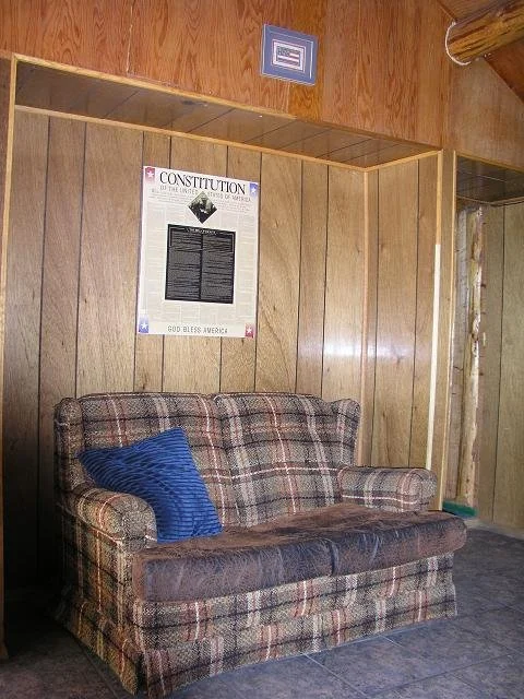 cabin9_LR.JPG