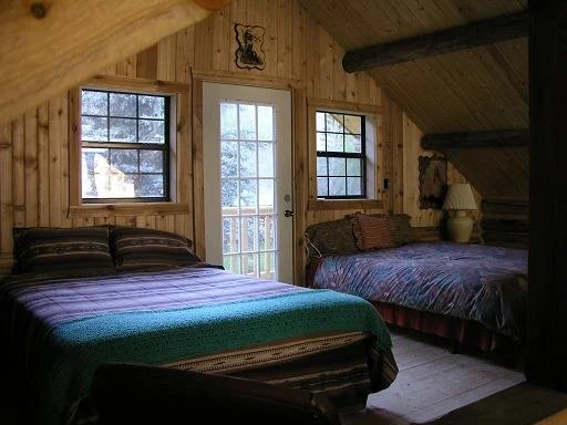 cabin20_loft5.JPG