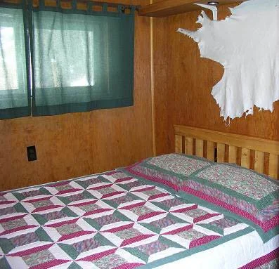 cabin12_BR1b copy.JPG