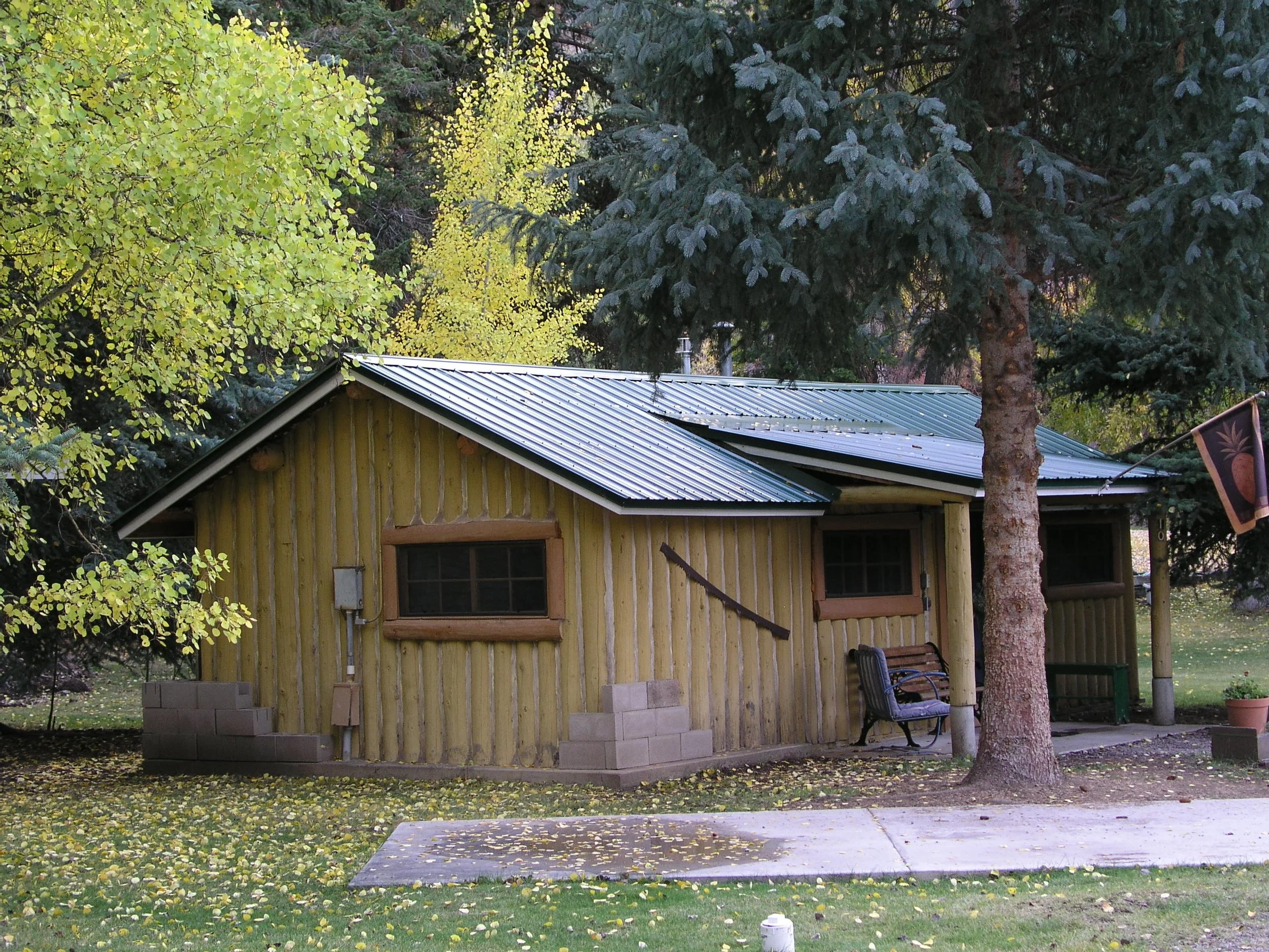 Texan Resort Cabin 10 – The Victorian