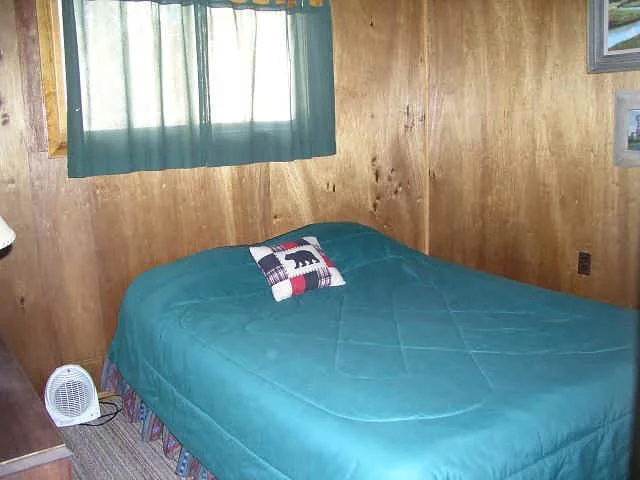 cabin15-BR-q.jpg