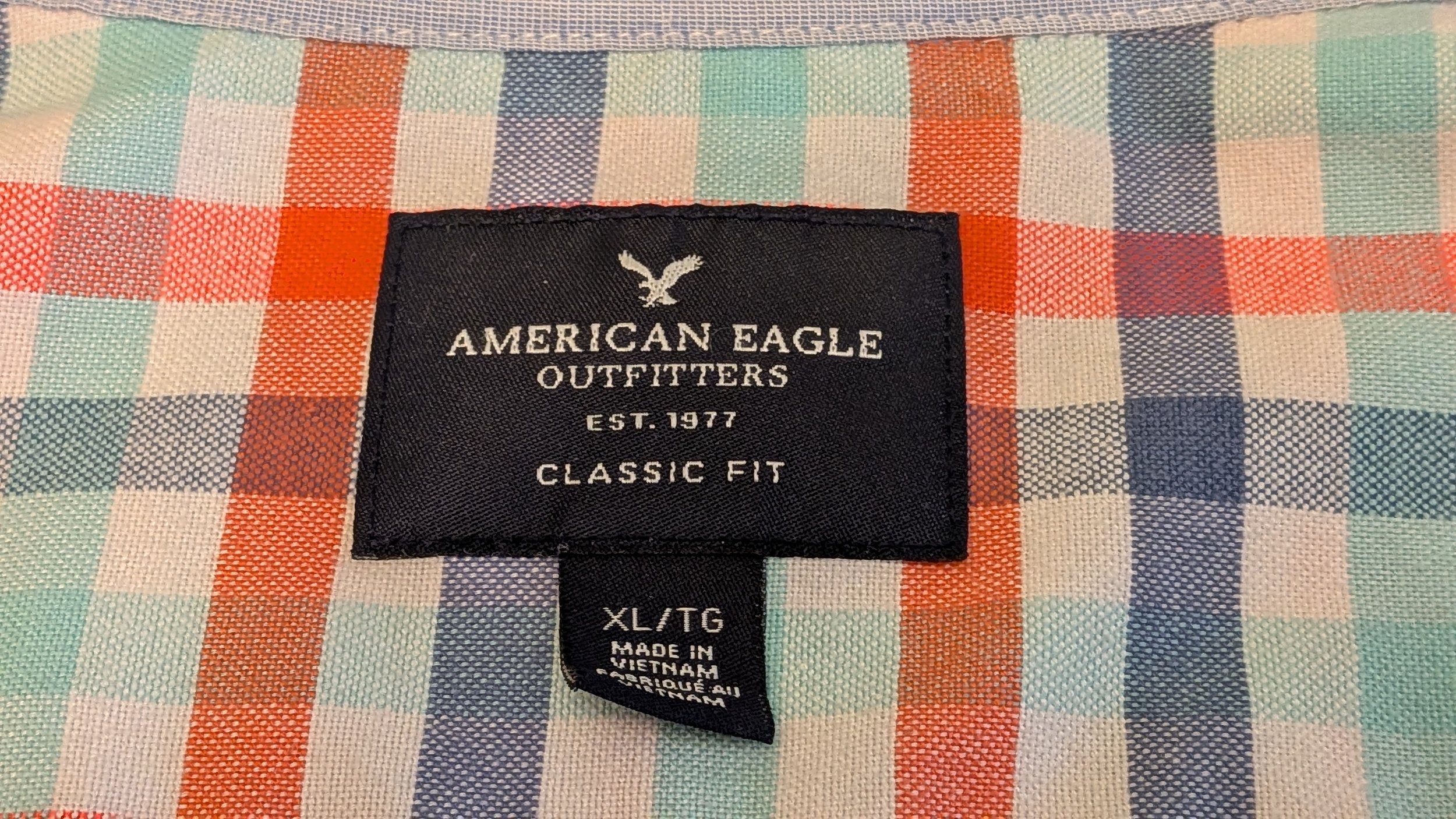 American Eagle Classic Fit Button-Down Shirt - Men's XL Tall - Plaid