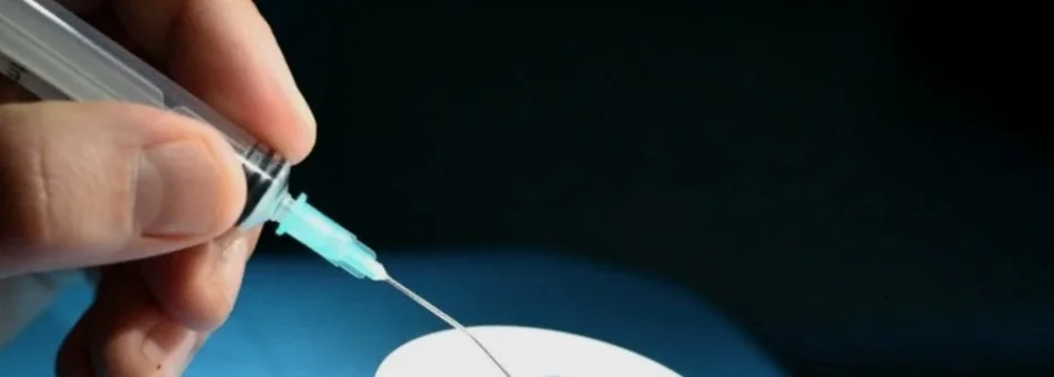 Εφαρμογή ριβοφλαβίνης κατά τη θεραπεία cross-linking για τον κερατόκωνο