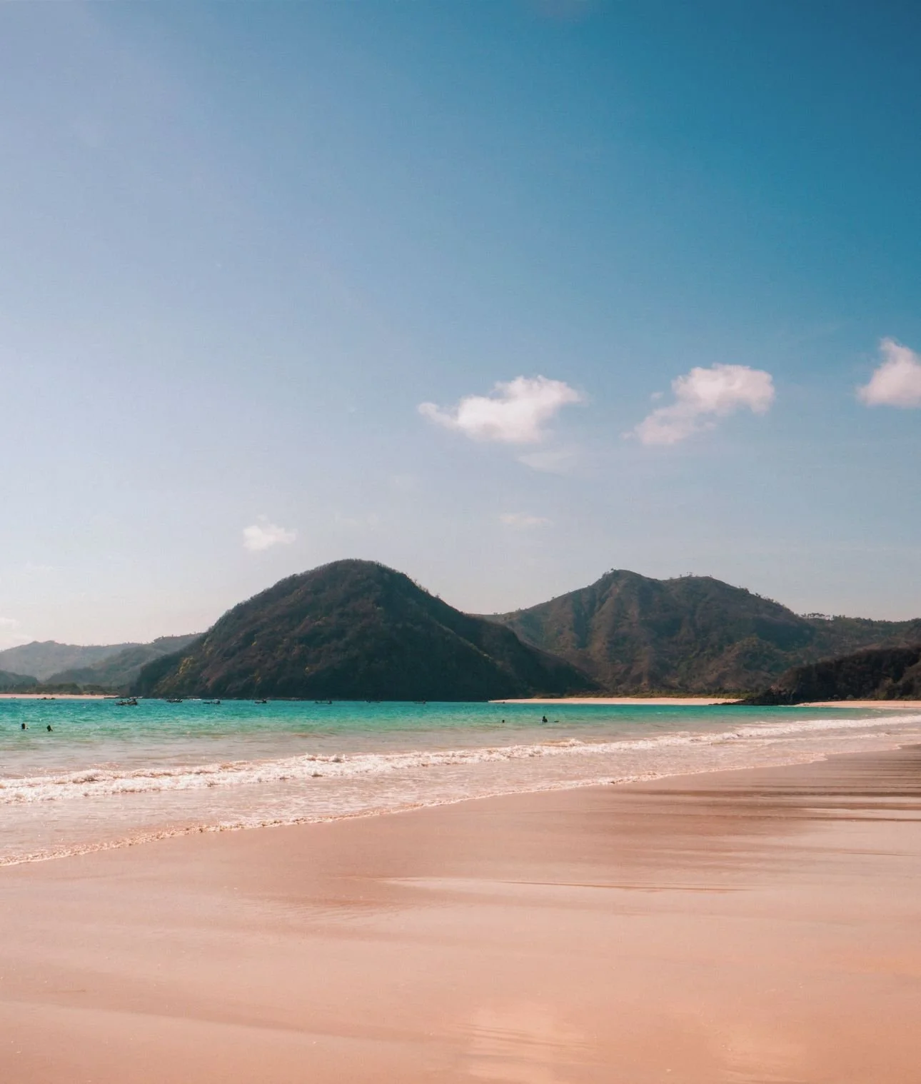 Πολυεστιακοί ενδοφακοί – καθαρή όραση σε μακρινές, ενδιάμεσες και κοντινές αποστάσεις