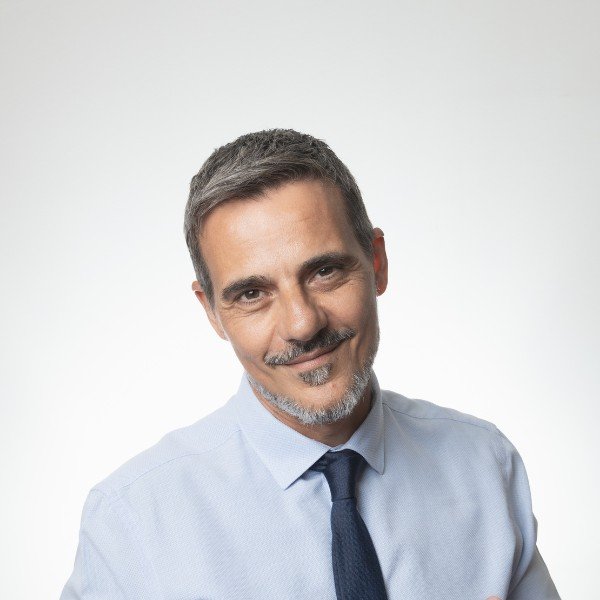 Dr. Μανώλης Γκόγκος εξηγεί ποιος είναι ο κατάλληλος υποψήφιος για πολυεστιακούς και EDOF ενδοφακούς