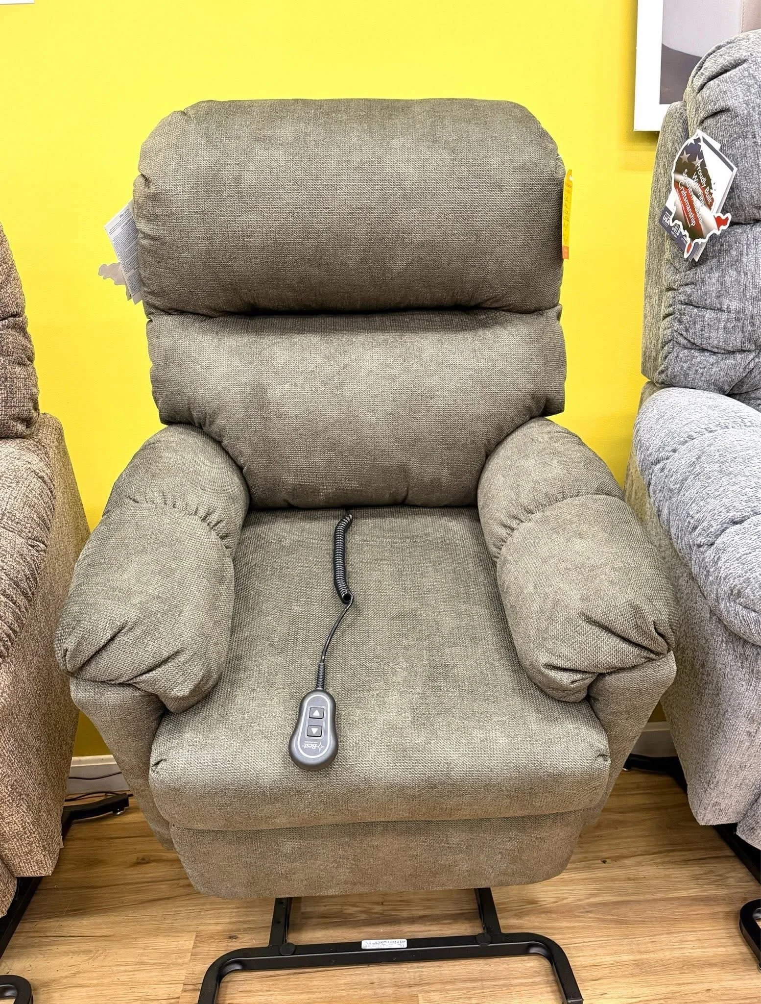 oakland-furniture-taupe-cushioned-power-lift-recliner.jpg