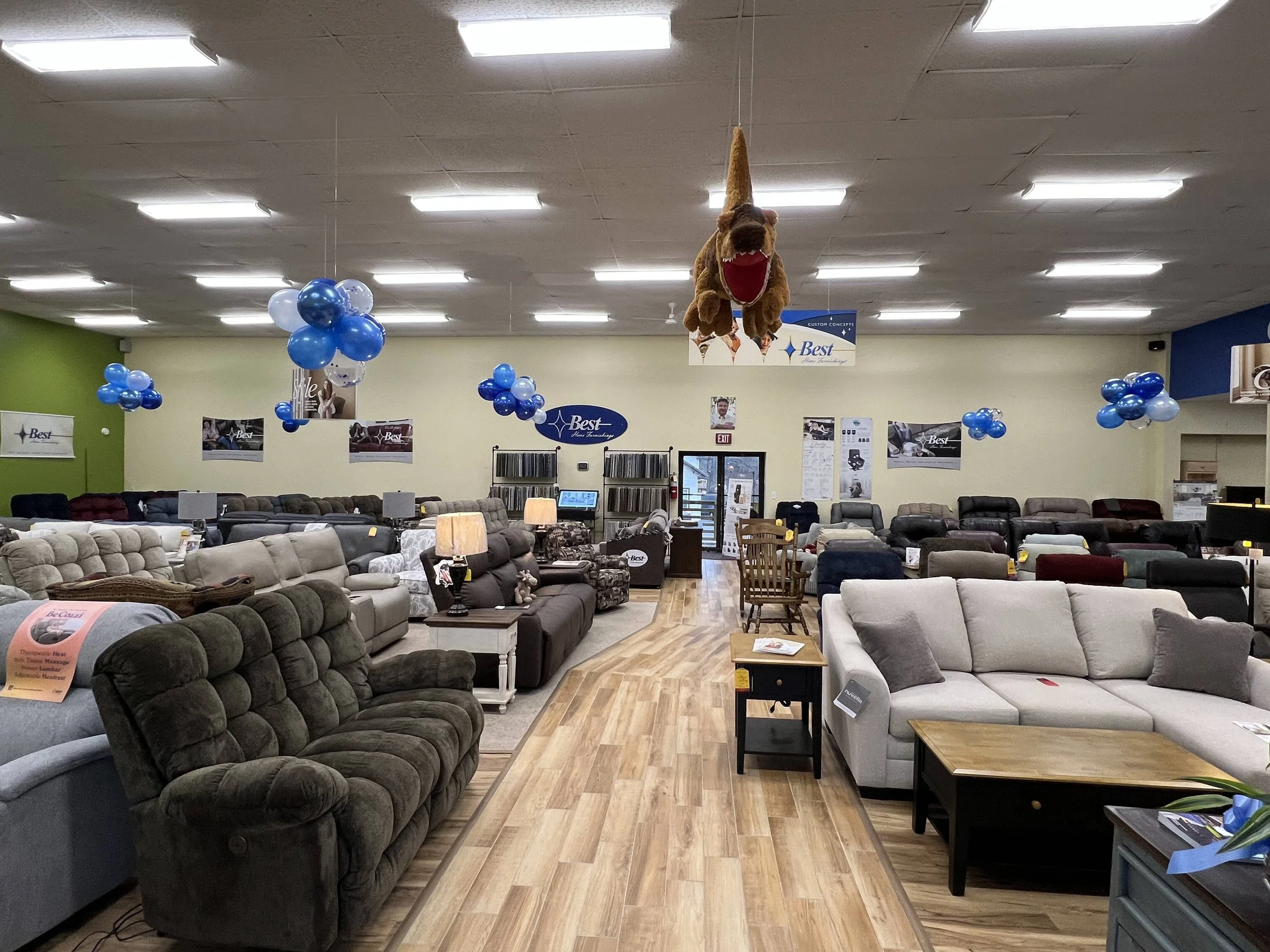 oakland-furniture-showroom-overview.JPG