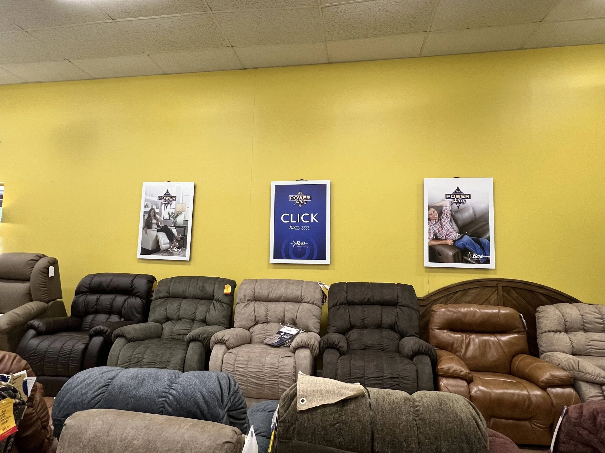 oakland-furniture-power-lift-chair-selection.jpeg