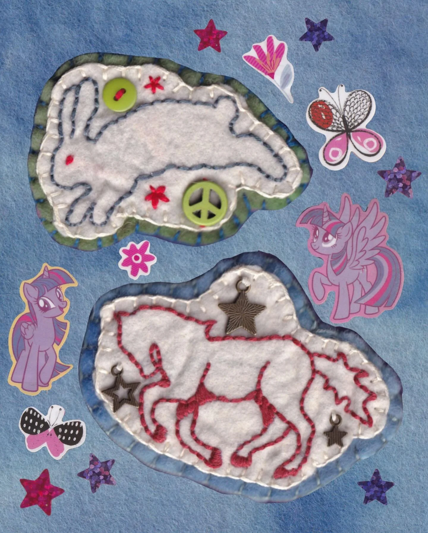 dropped some brooches and keychains off at @dnagalleries !!!