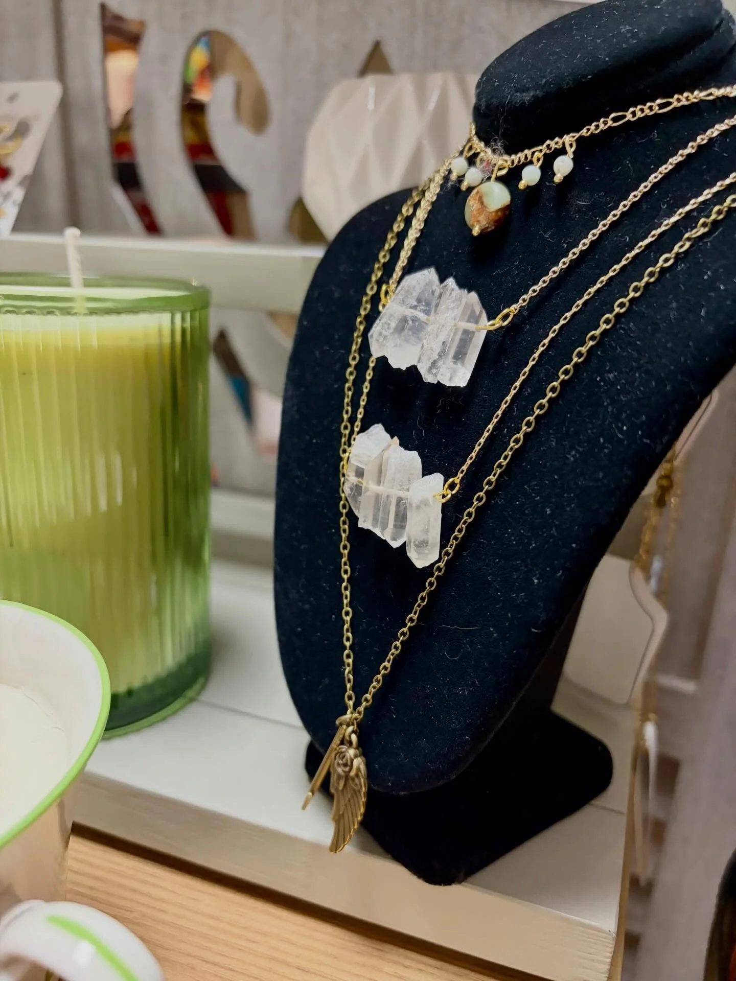 @littletreasureshoppe is all freshened up for the new year! ✨ New earrings, necklaces, candles, hand crafted wristlets, and beautiful accents and decor for your home 🥰 Make sure you stop by! 

#smallbusiness #artist #handmadejewelry