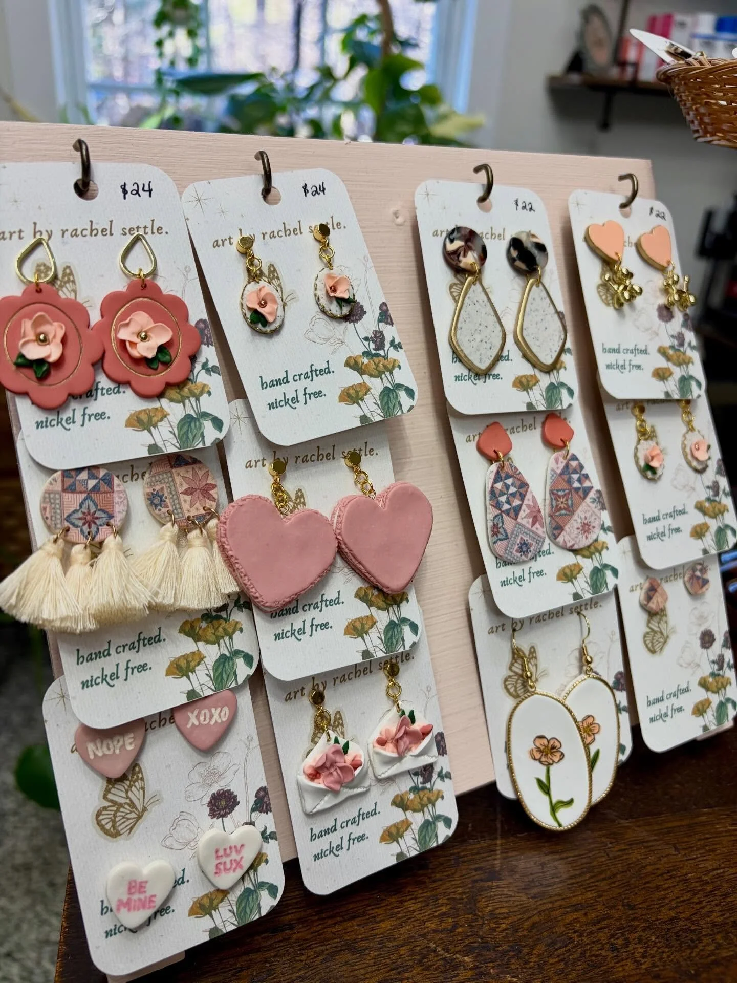 Love is in the air at @theheadgardenerllc 😍 I had so much fun making these Valentine&rsquo;s/Galentine&rsquo;s earrings! 

#smallbusiness #polymerclayearrings #handmade