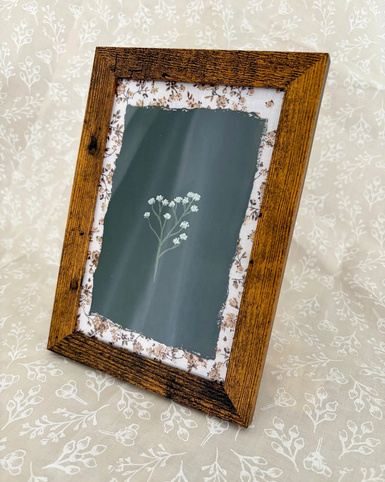 New month, new beginnings, and you know what that means- new art and jewelry 🥰✨🤍

I'll be restocking @wilderlove_store and @littletreasureshoppe this weekend with items from the Homestead Collection, plus some summery/beachy items! 

Then, later th