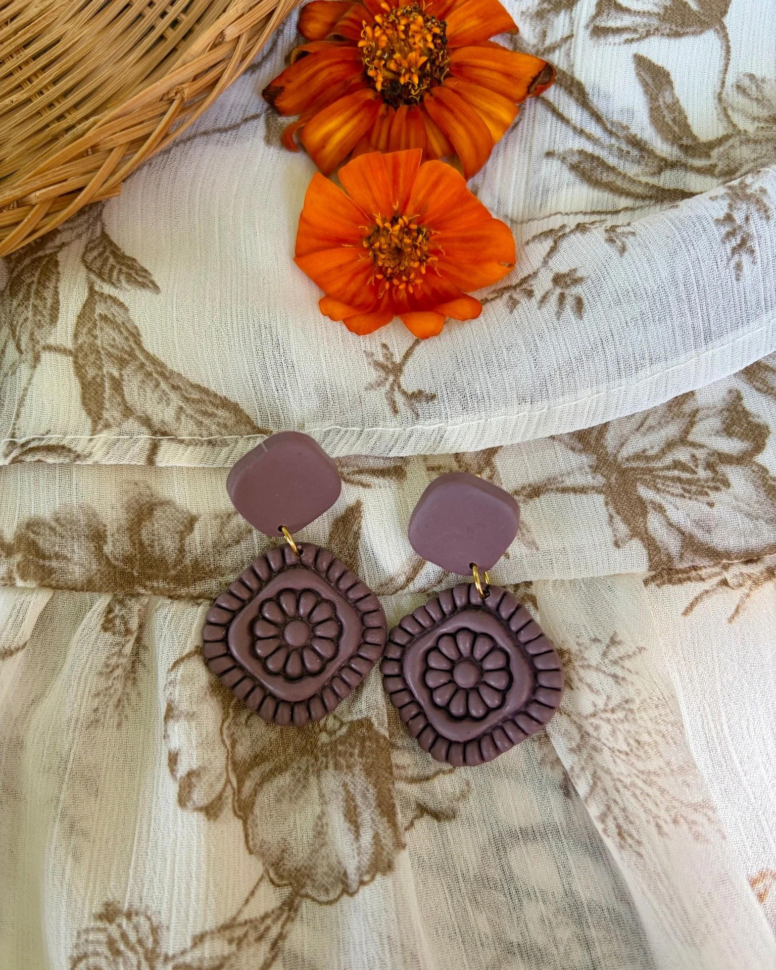 One question I often get is how to care for your jewelry- I love this question because it always makes me happy when people want to care for something I've made 🥹 

Here are some good rules of thumb: 

All jewelry is made with nickel free materials,
