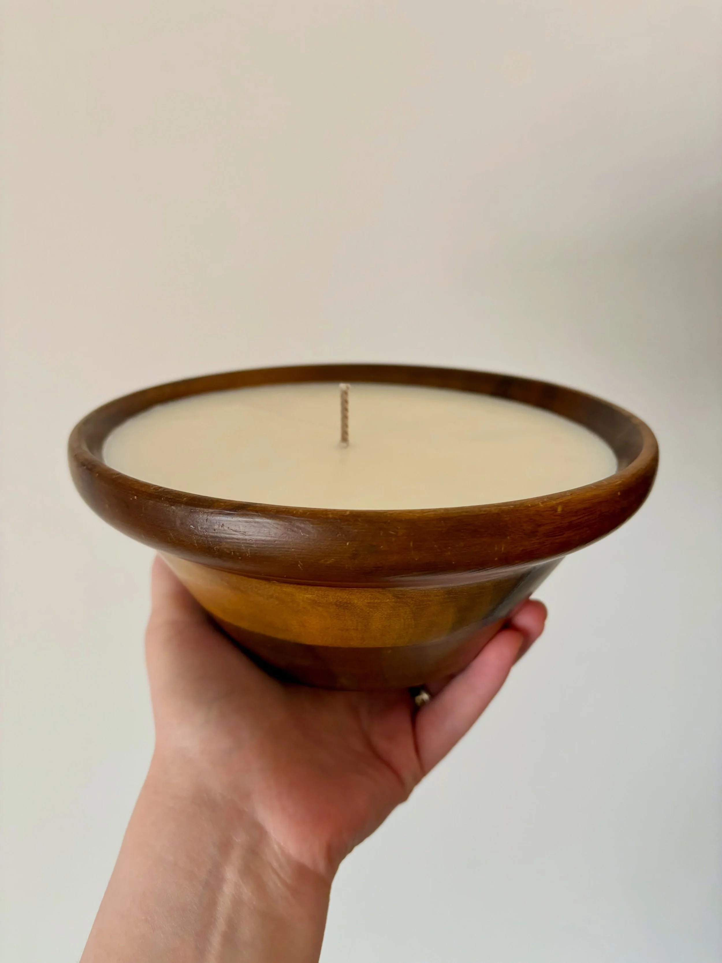 Did you know you can reuse any candle vessel you&rsquo;ve bought from art by rachel settle? ✨

All candles are made with soy wax and a beeswax wick. These are non-toxic materials, so you can give your candle&rsquo;s vessel a new life! 

To remove wax